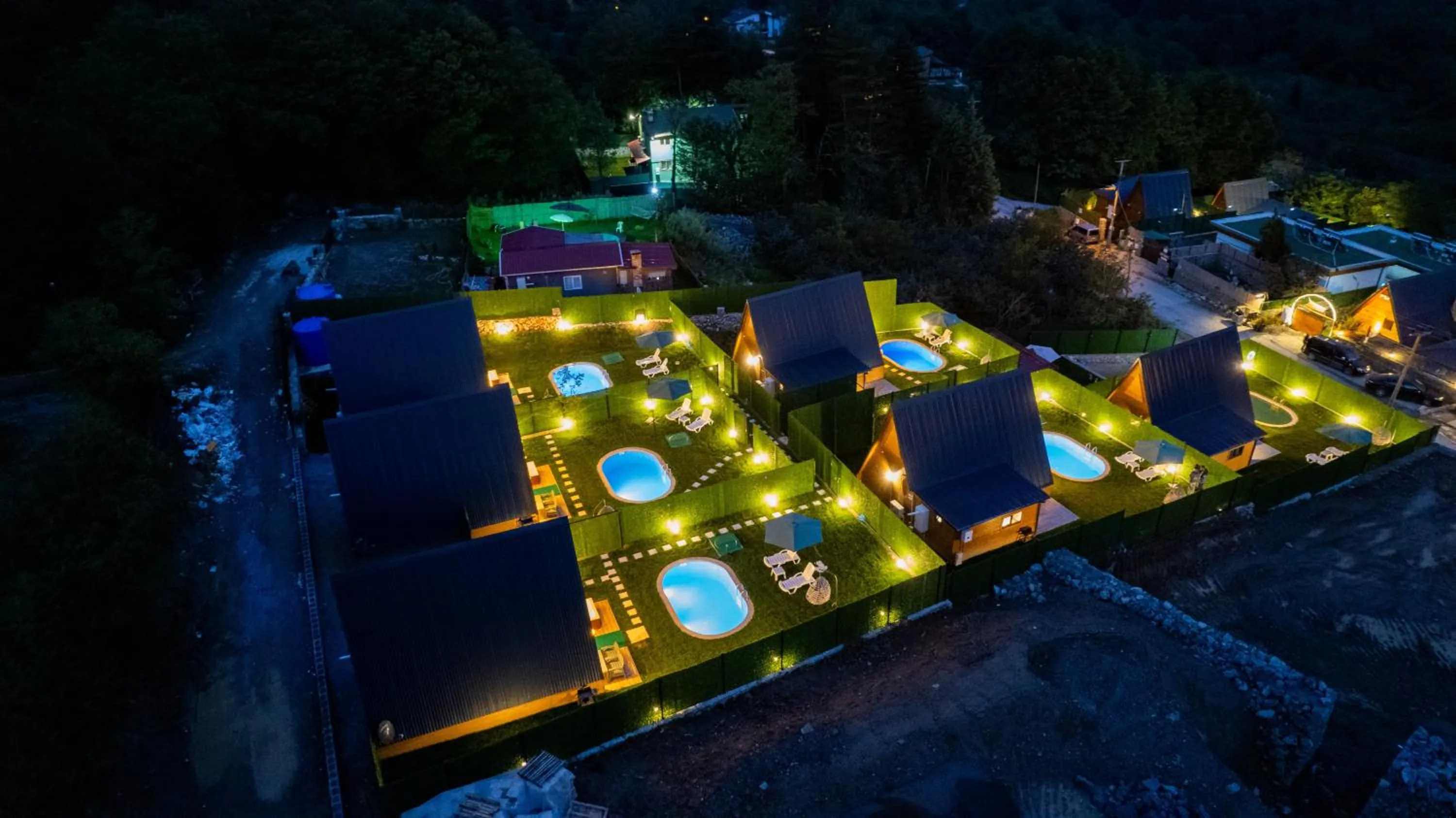 Happy Enjoy Bungalow