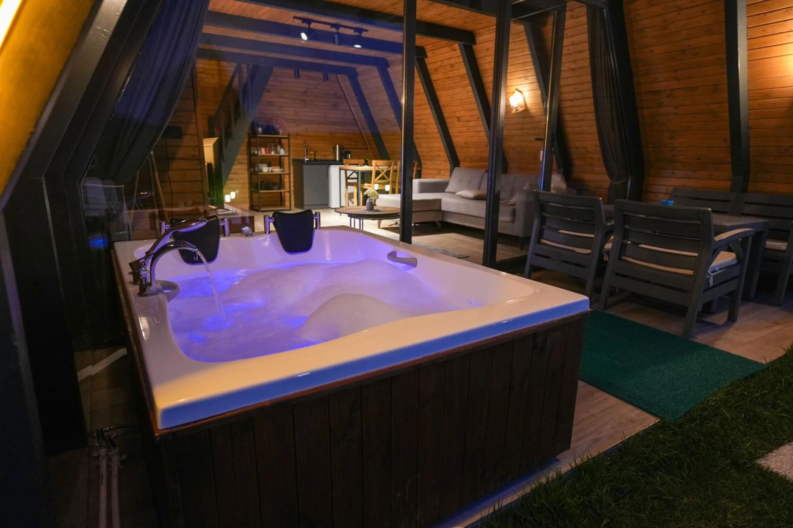 Happy Enjoy Bungalow