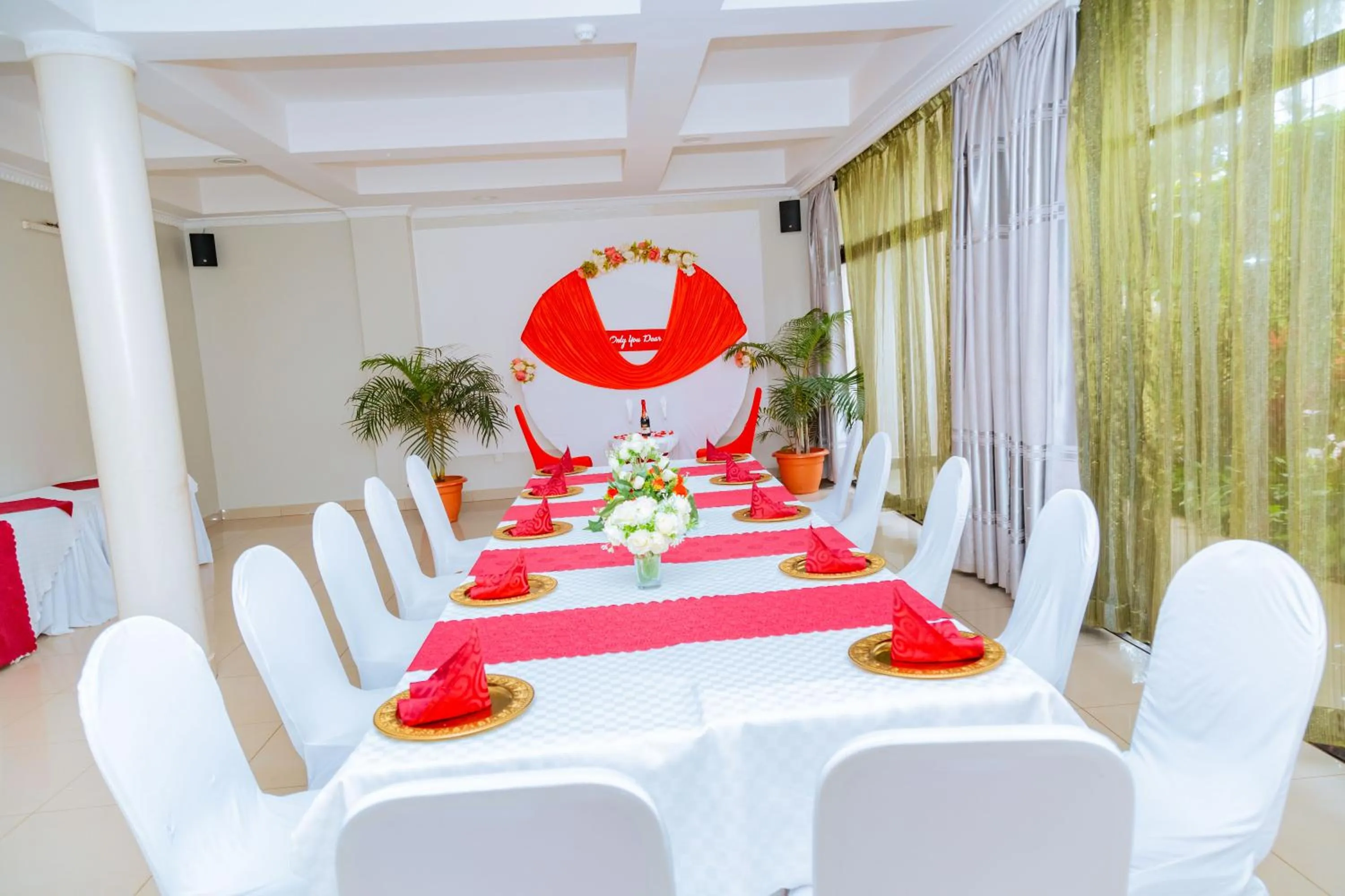 Banquet/Function facilities in Five to Five Hotel