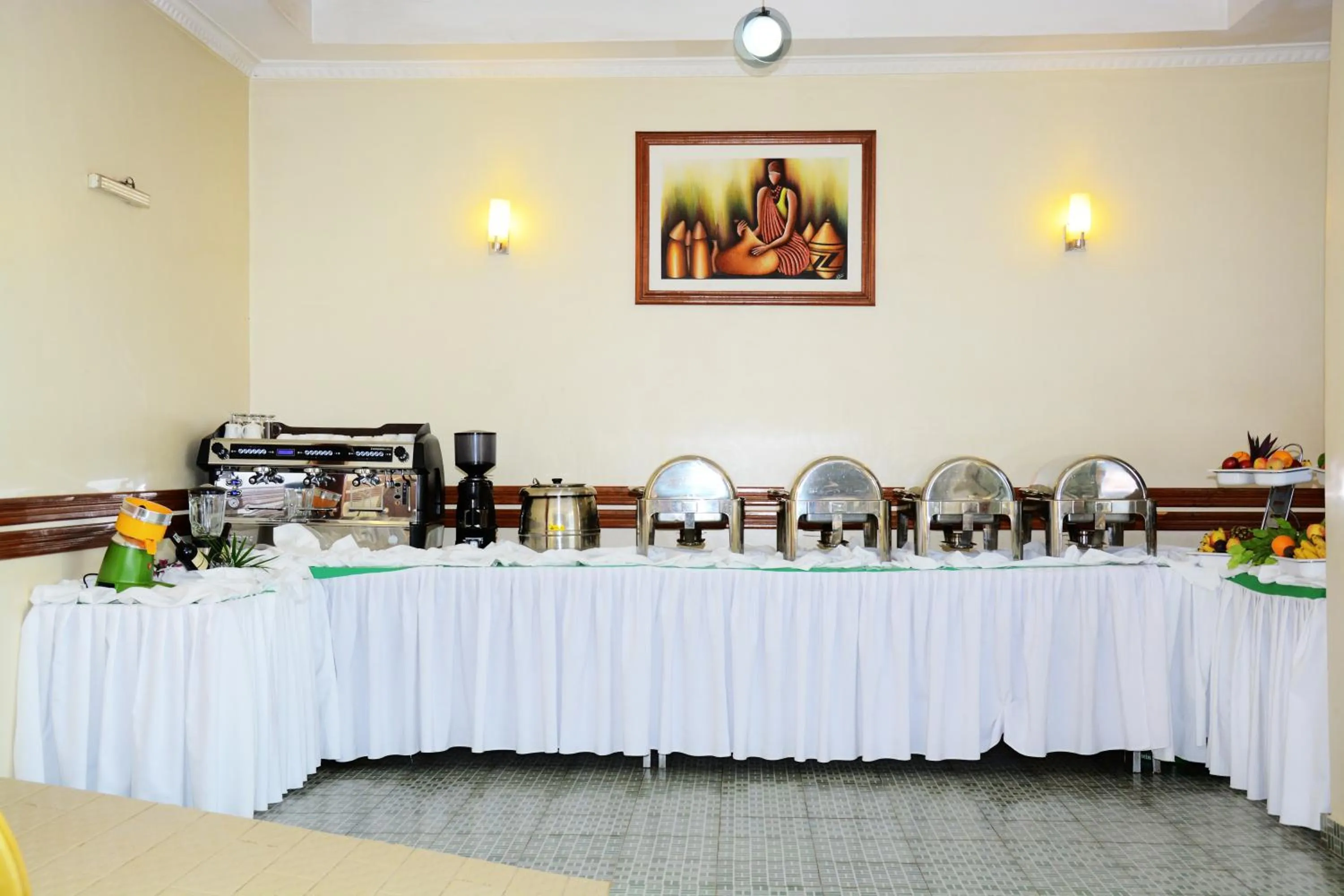 Breakfast in Five to Five Hotel