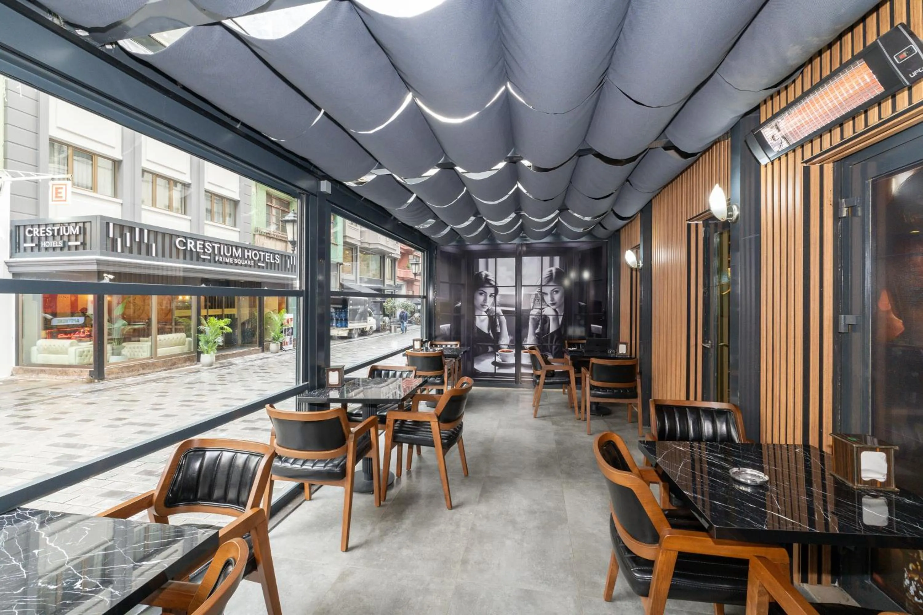 Restaurant/places to eat in Crestium Taksim Prive & Spa