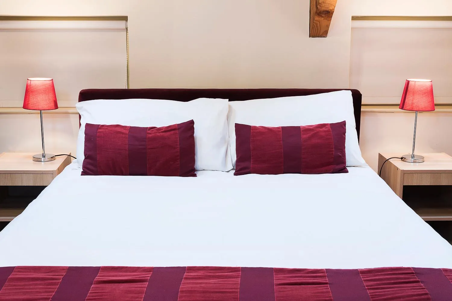 Bed in Cherryhill Lodge