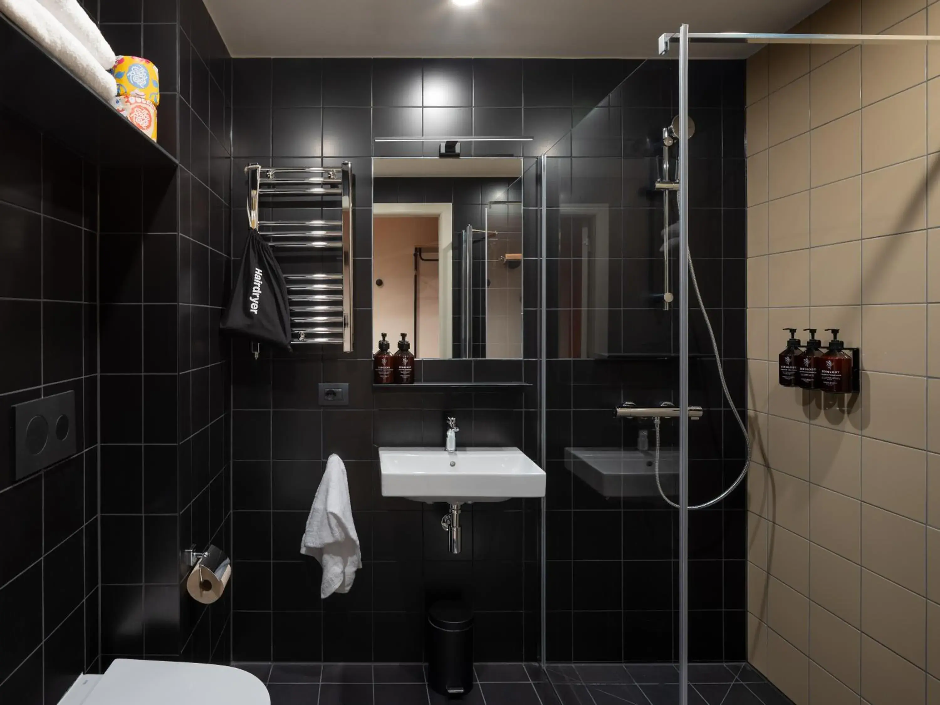 Superior King Room in The Social Hub Rome Superior King Room in The Social Hub Rome