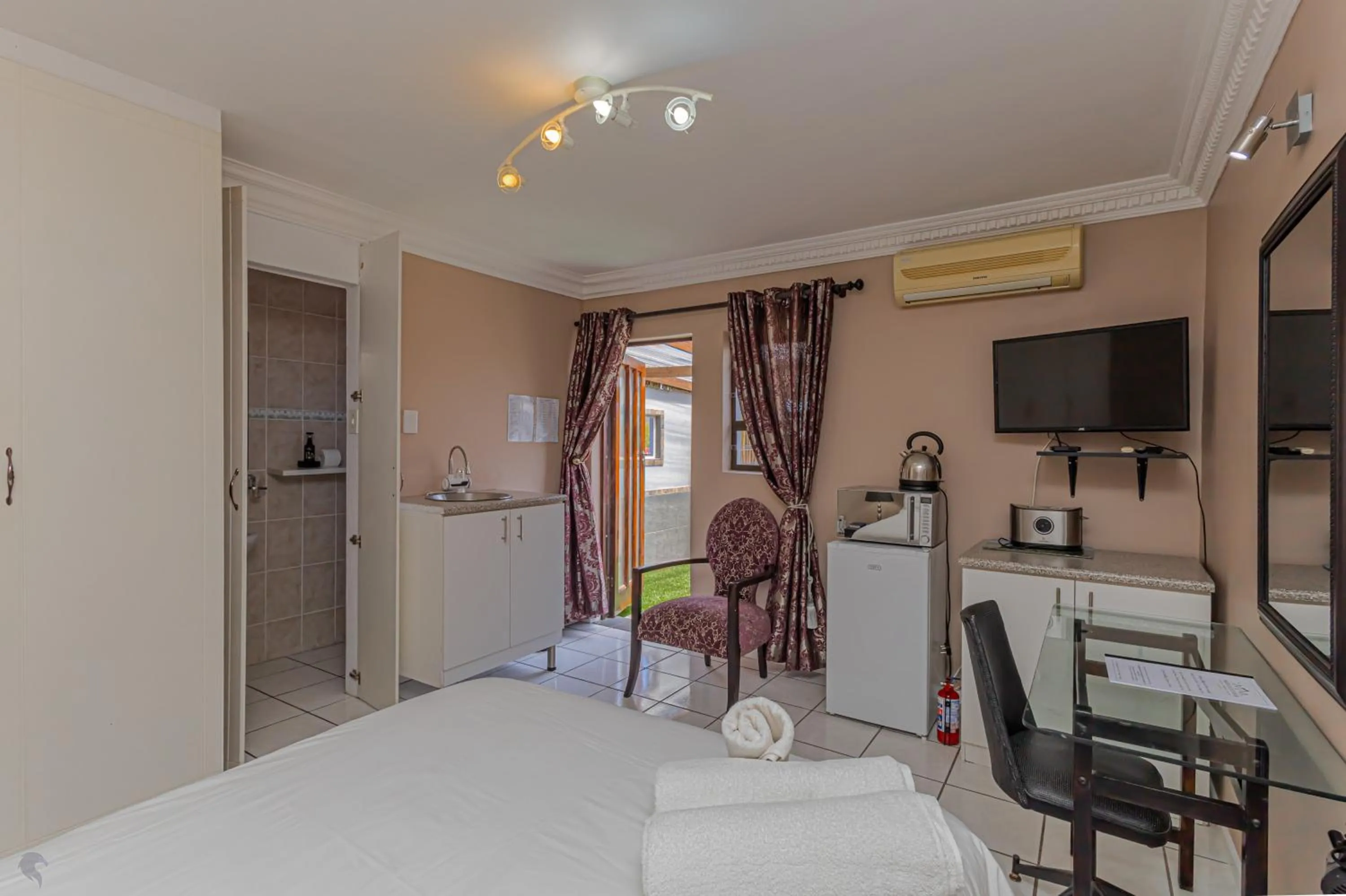 Bathroom in Holiday Guest House Langebaan