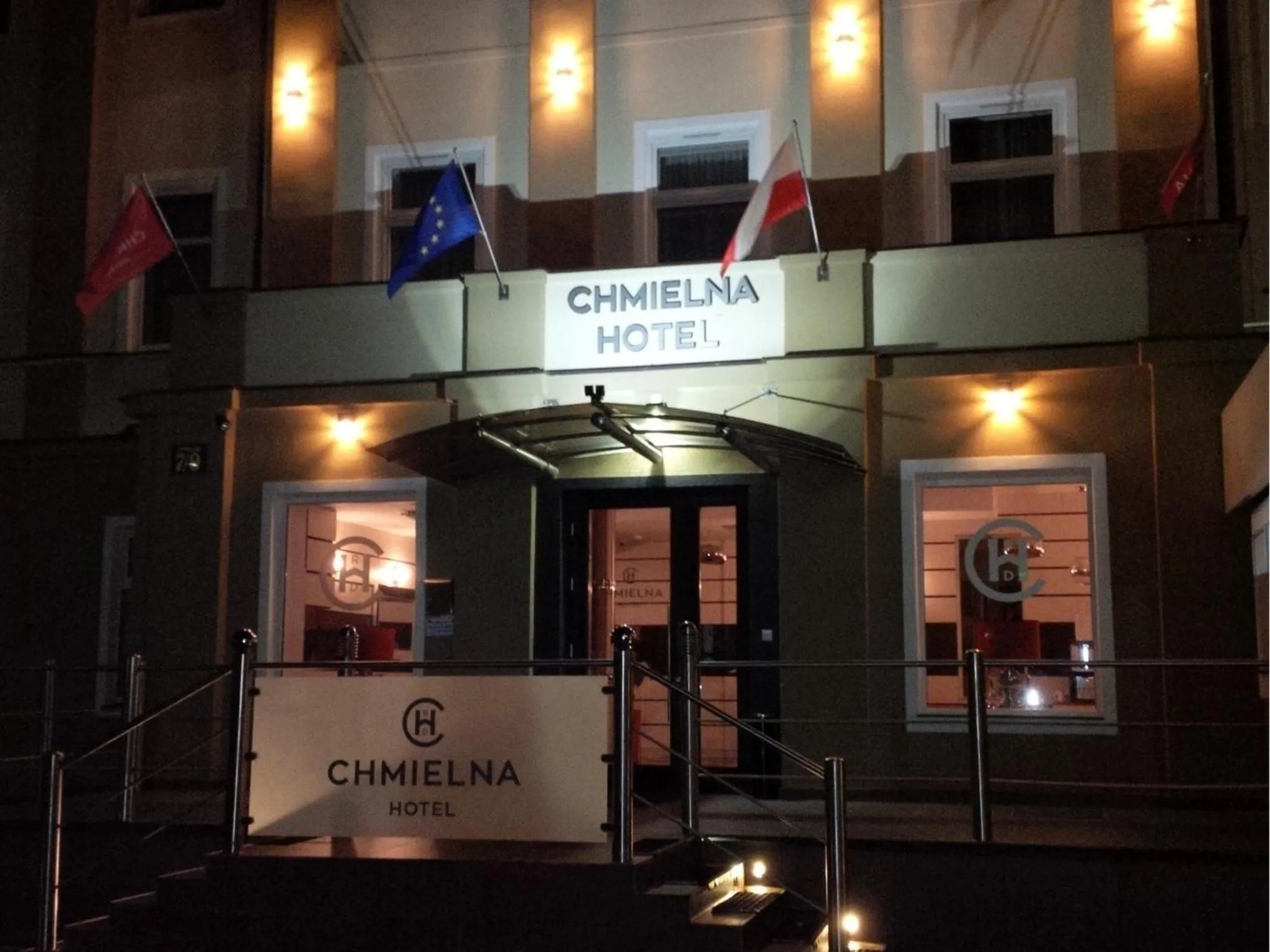 Facade/entrance in Hotel Chmielna Warsaw