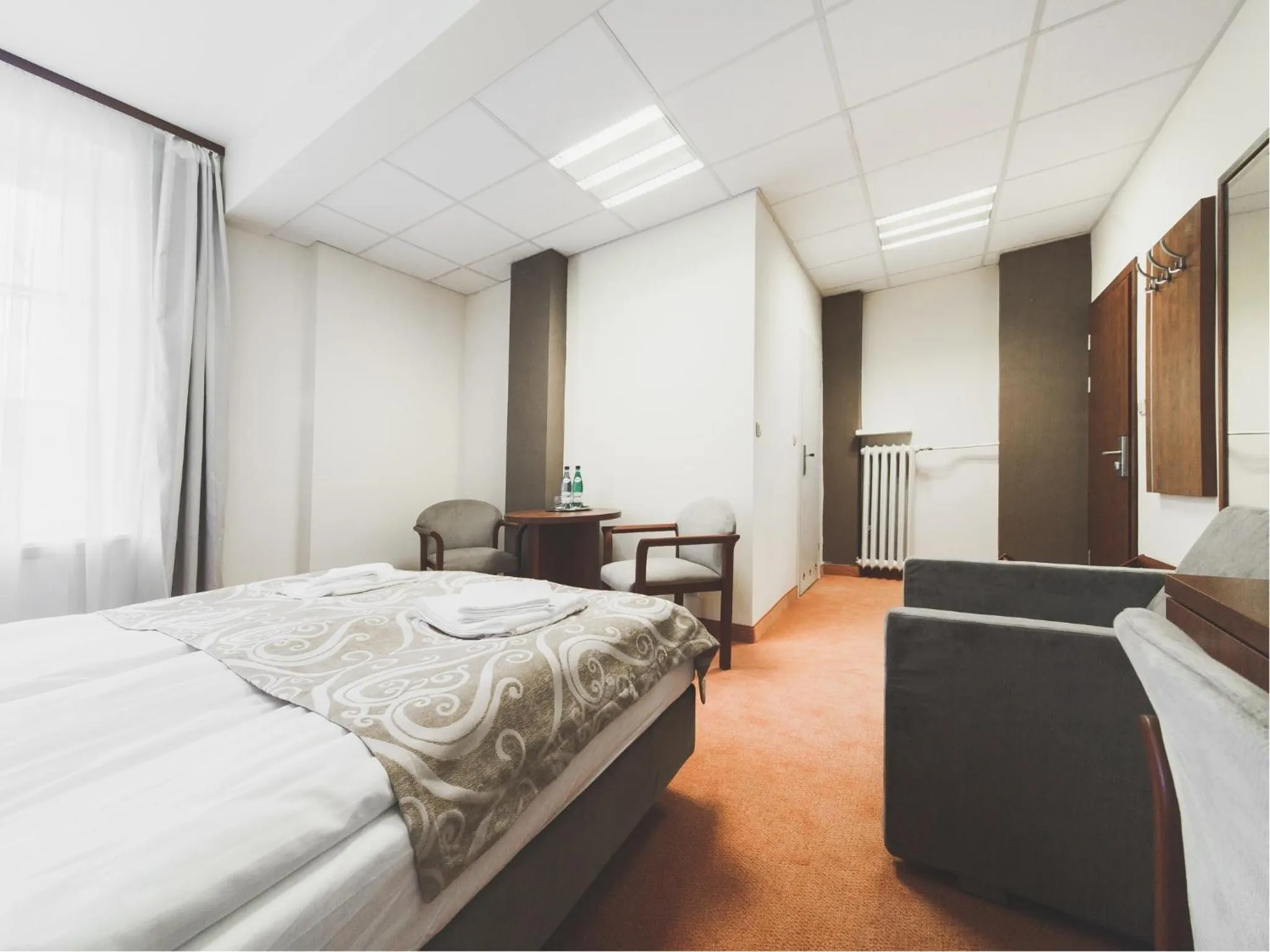 Photo of the whole room, Bed in Hotel Chmielna Warsaw