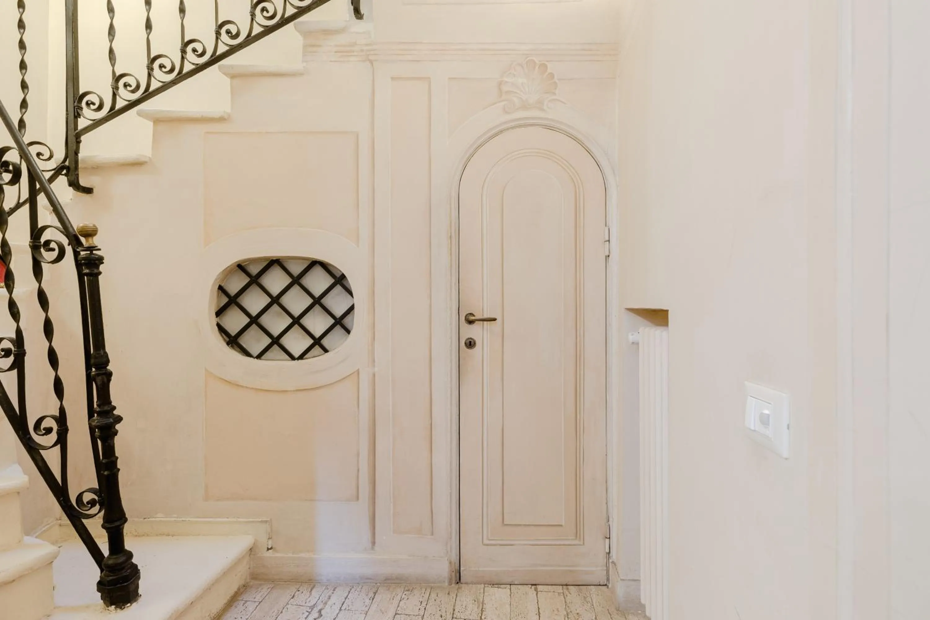 Text overlay in Residenza del Cedro