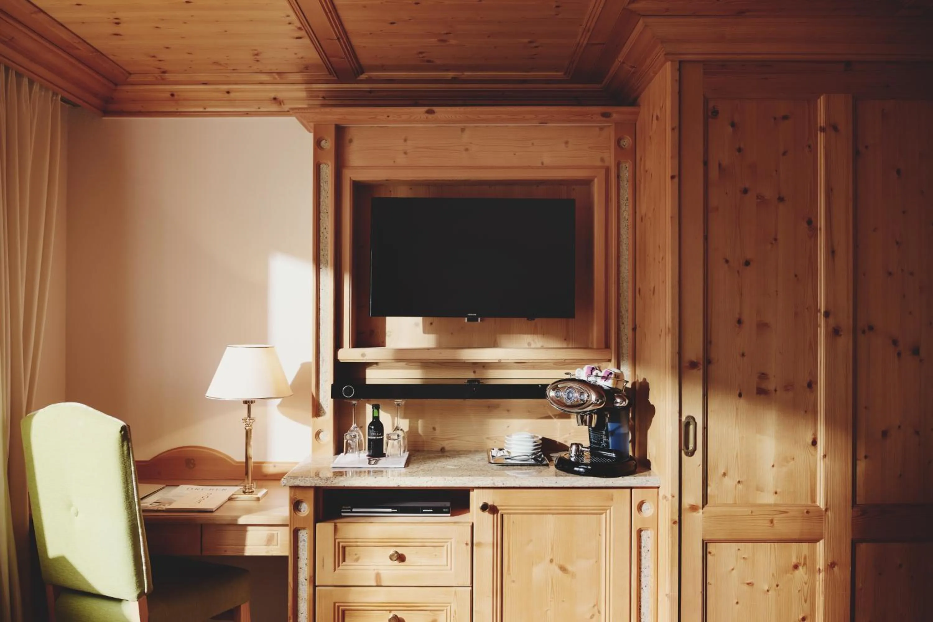 Photo of the whole room in Burg Hotel Oberlech