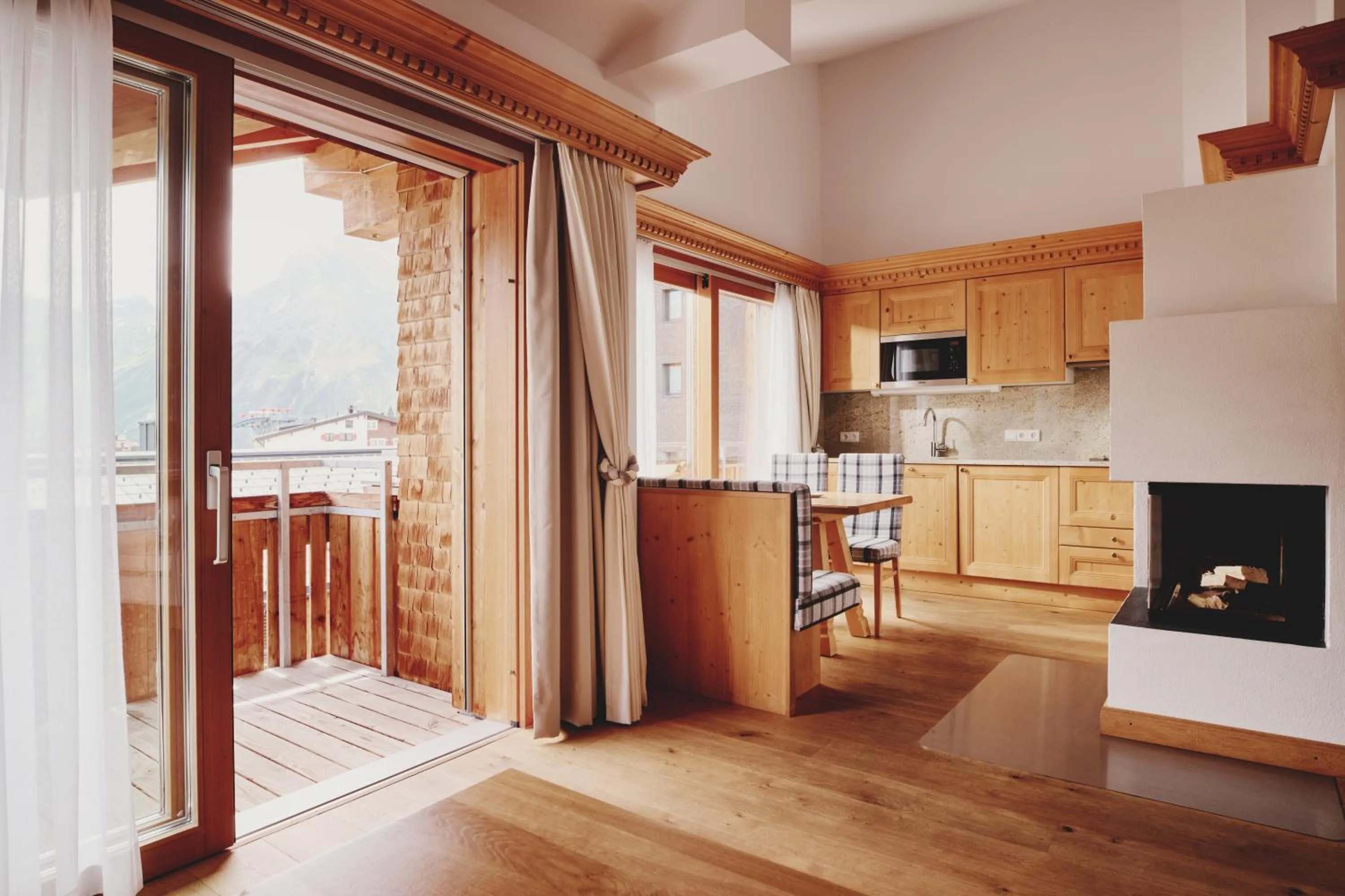 Kitchen or kitchenette in Burg Hotel Oberlech