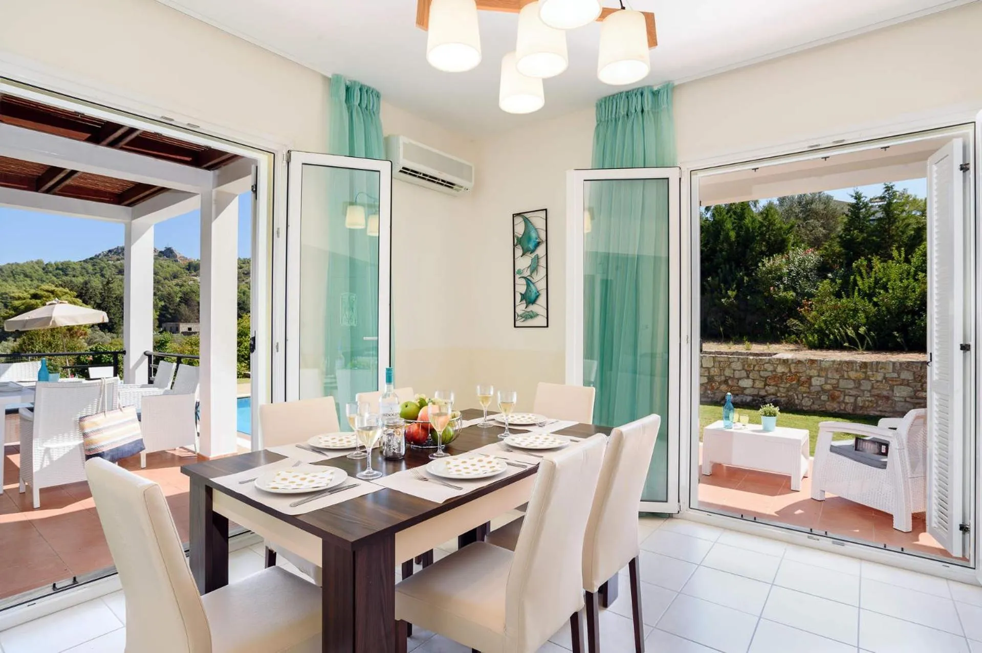 Dining area in Seven Springs Villas
