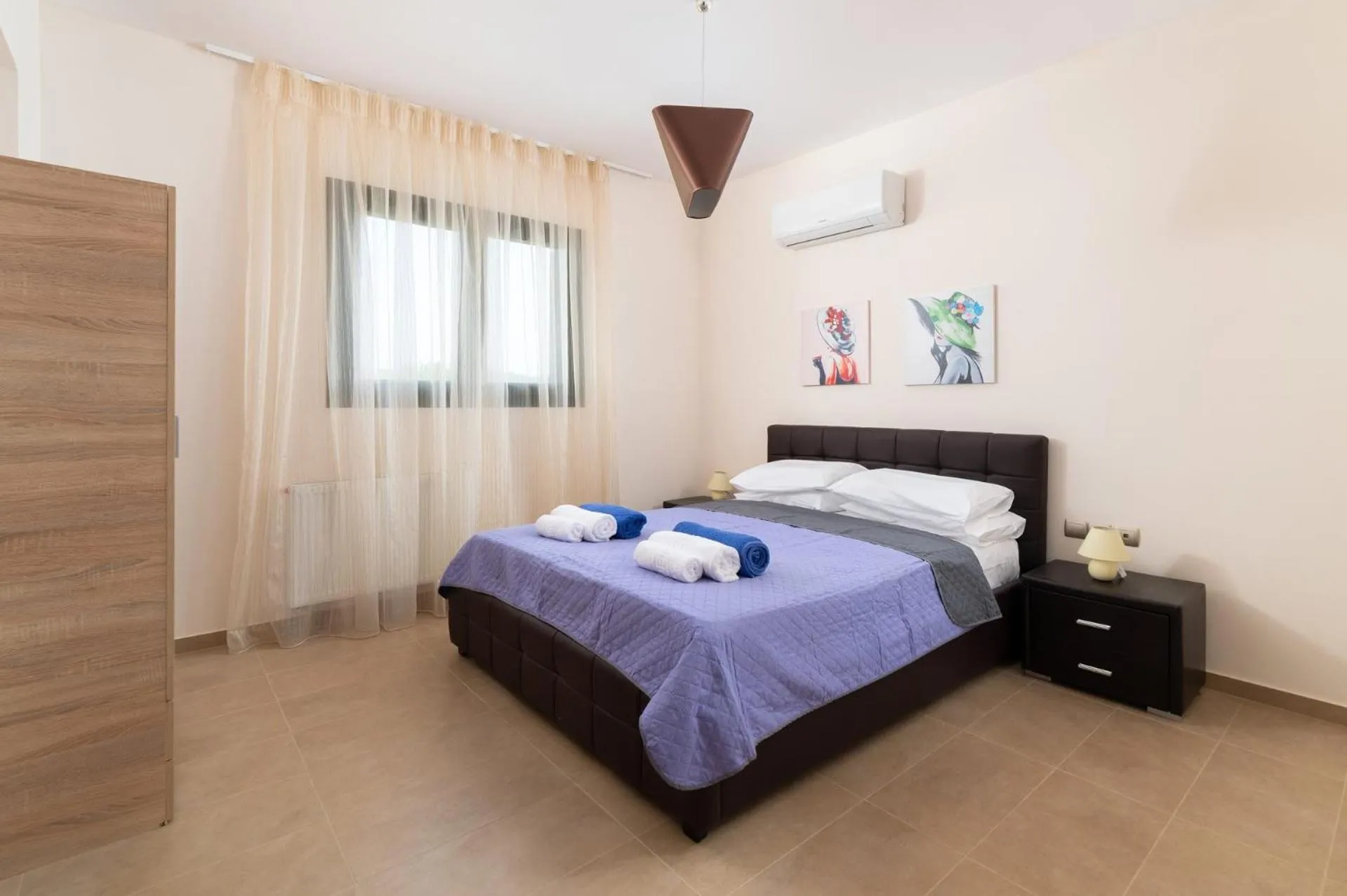 Bedroom, Bed in Seven Springs Villas