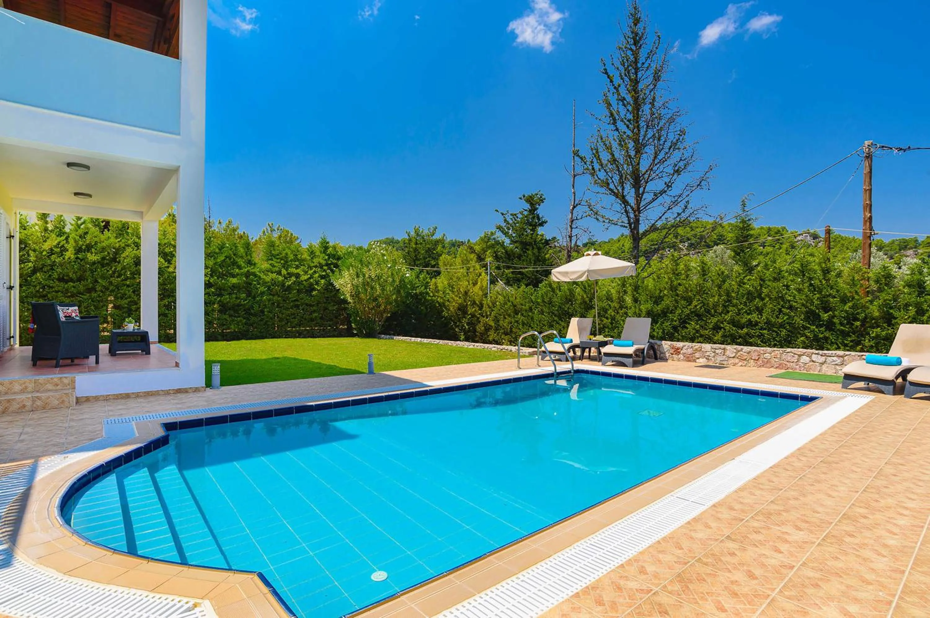 Swimming pool in Seven Springs Villas