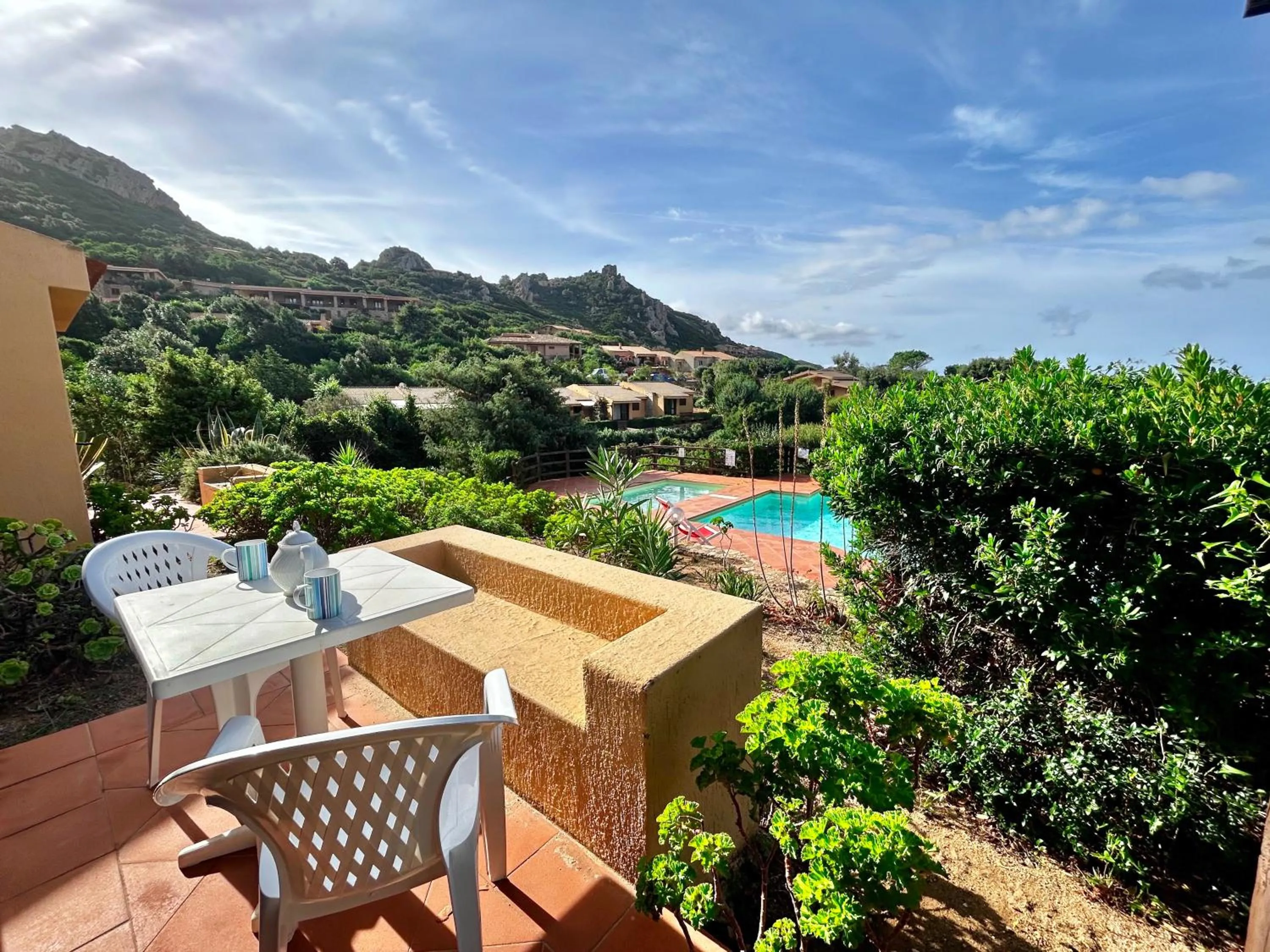 Patio in ISA-Residence with swimming-pool in Costa Paradiso, apartments 6 beds with private outdoor area