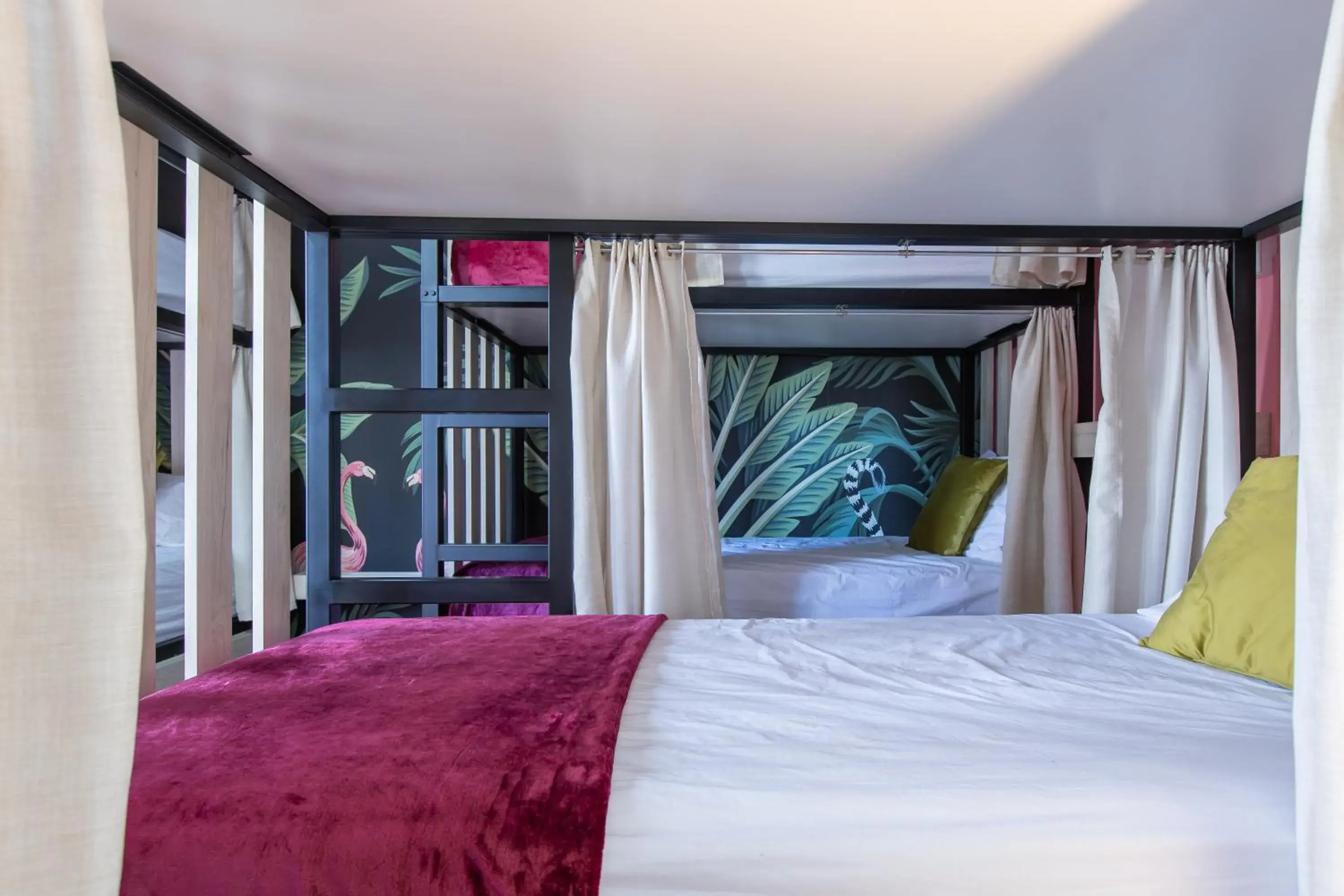 8-Bed Mixed Dormitory Room - single occupancy in Casa Zafiro B&B 8-Bed Mixed Dormitory Room - single occupancy in Casa Zafiro B&B