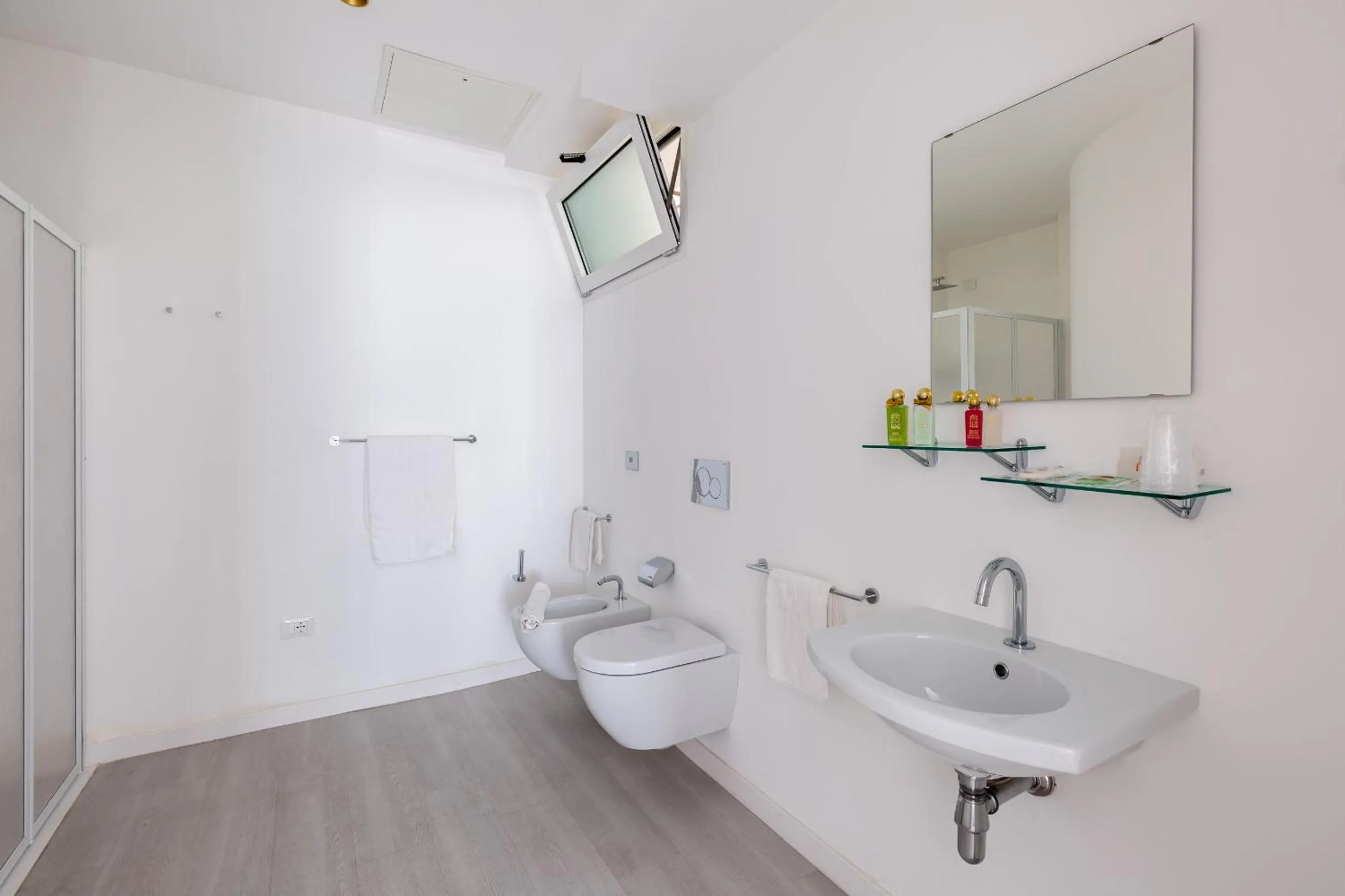 Bathroom in Hotel Cavallino Bianco