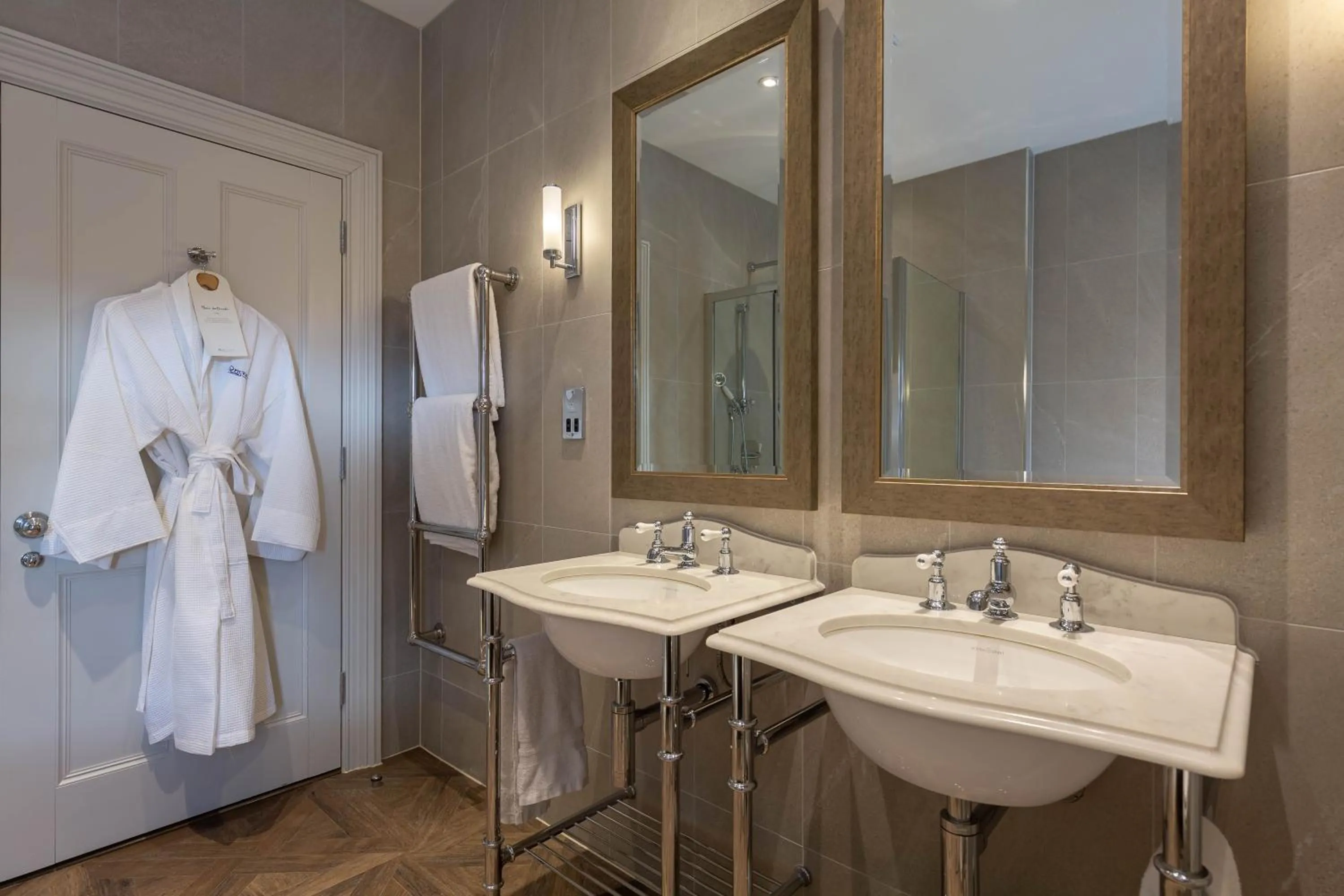 Bathroom in Stanbrook Abbey Hotel, Worcester