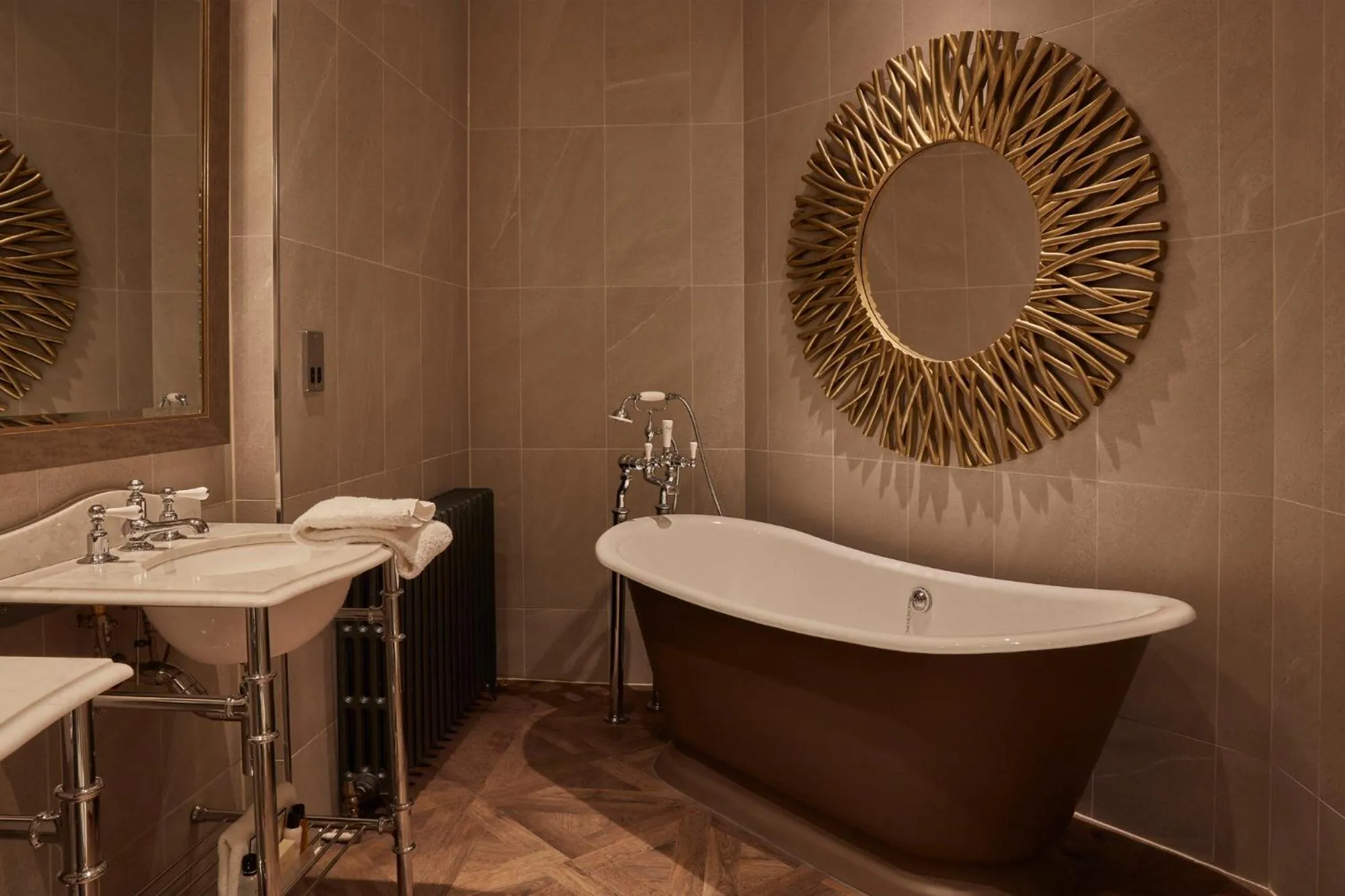 Bathroom in Stanbrook Abbey Hotel, Worcester