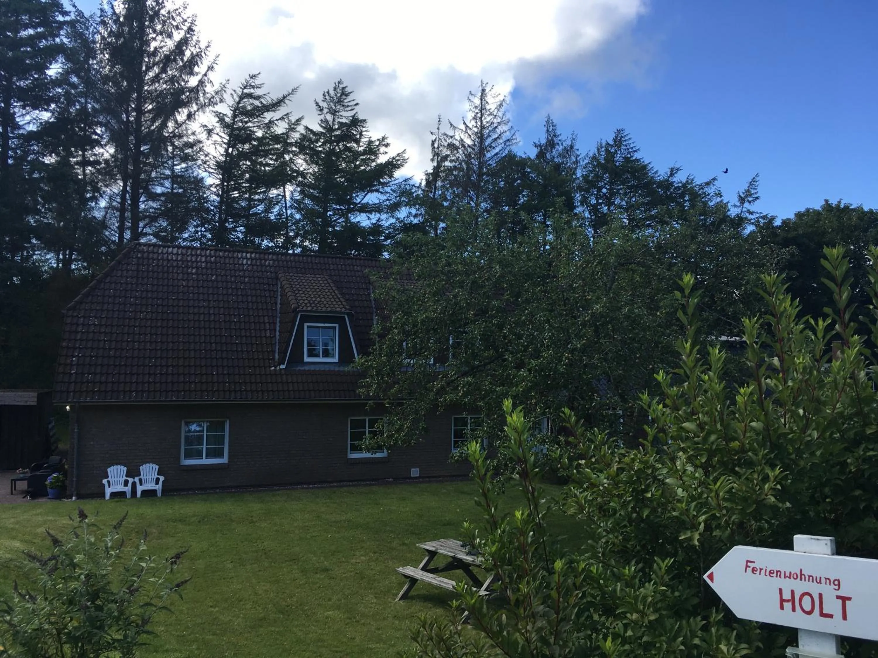 Property building in Ferienwohnung Holt