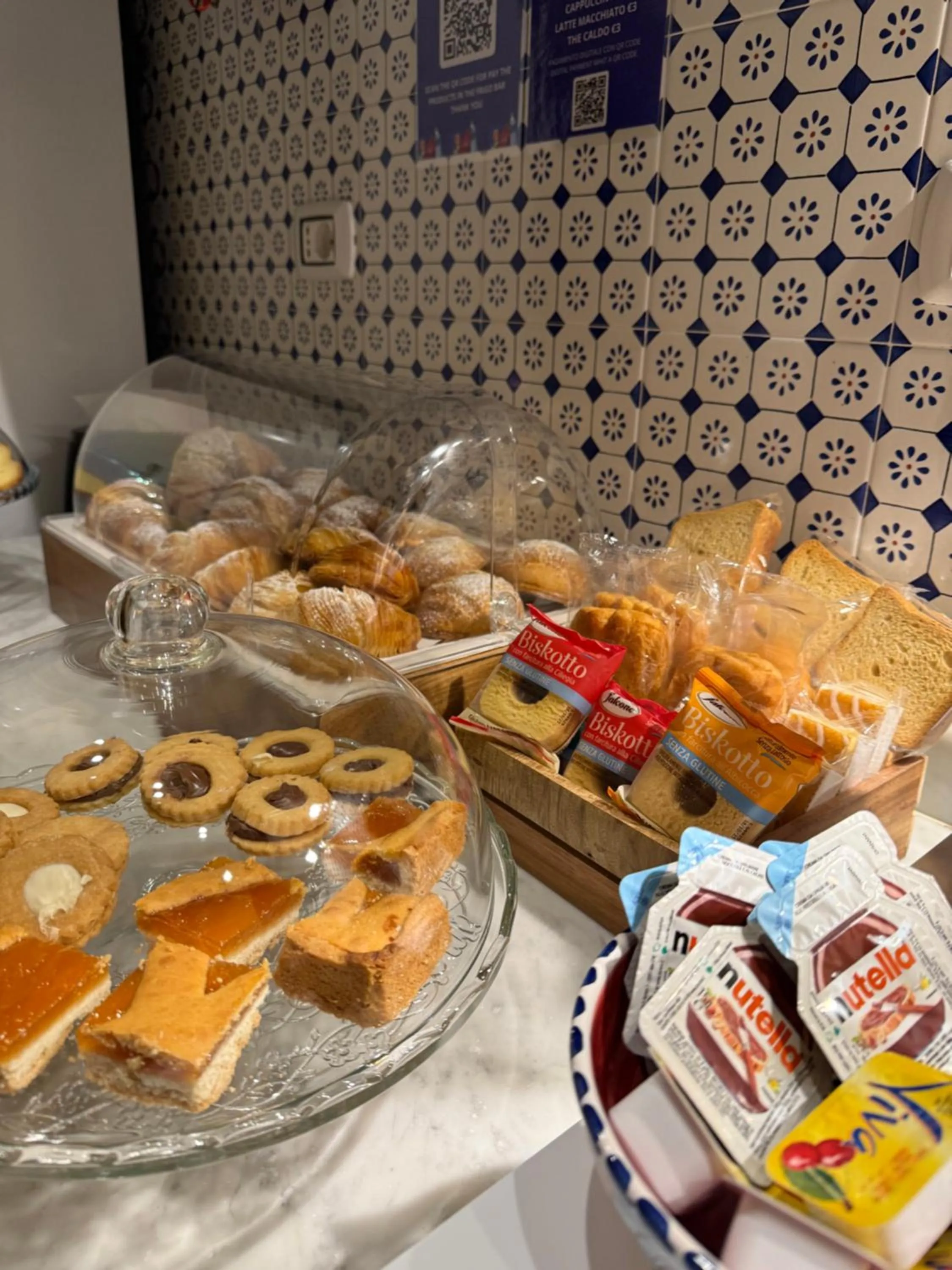 Breakfast in Palazzo Dogana Room&Suite