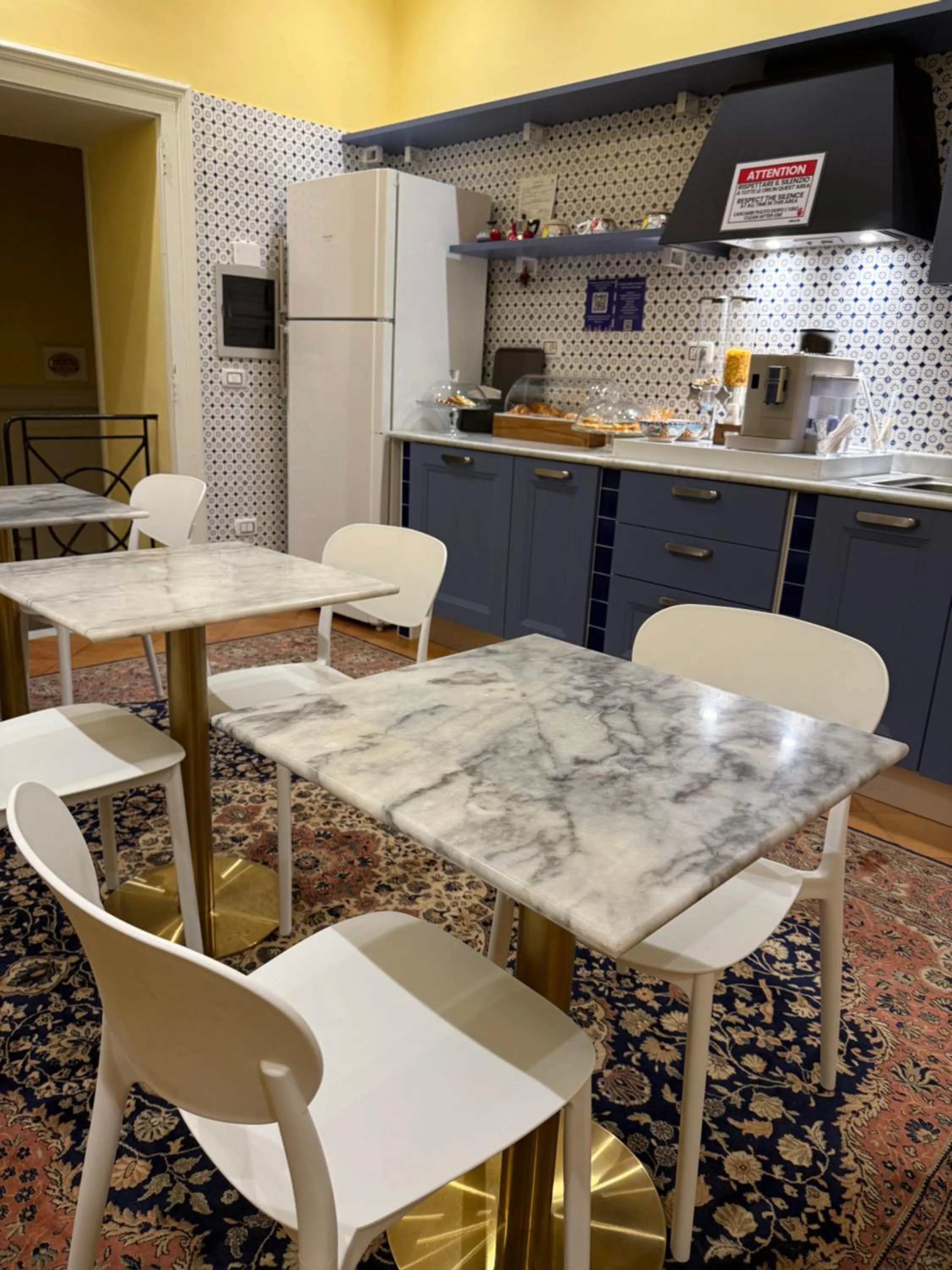 Seating area in Palazzo Dogana Room&Suite