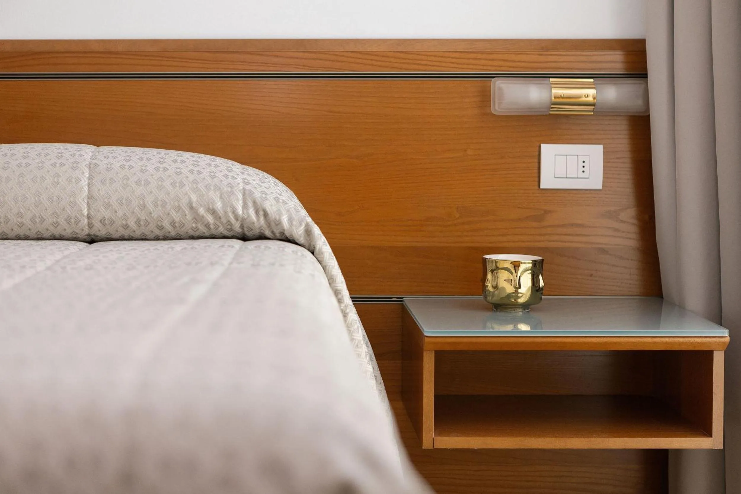 Decorative detail, Bed in Primhotel