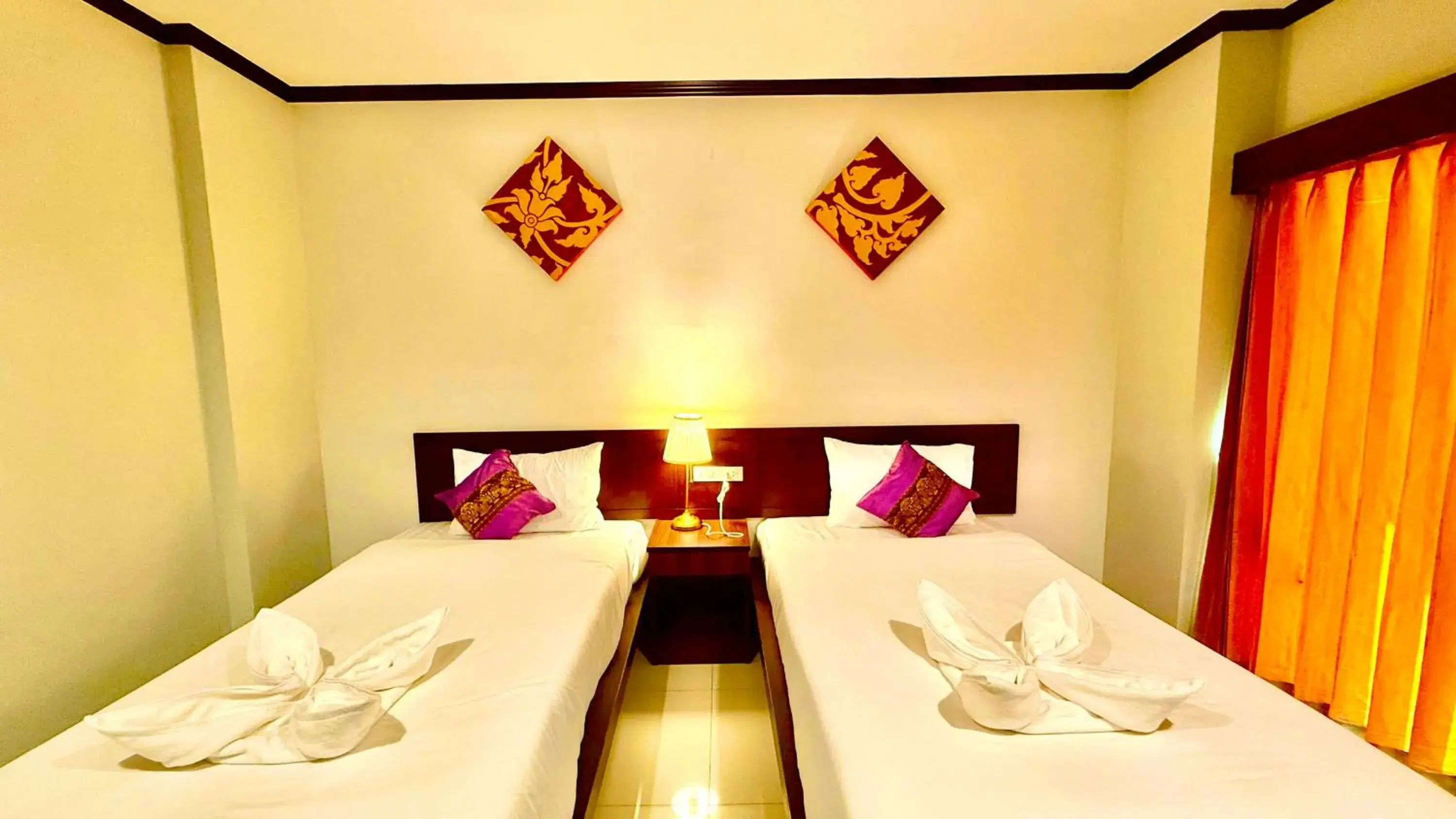 Deluxe Twin Room in KS Residence Patong Deluxe Twin Room in KS Residence Patong