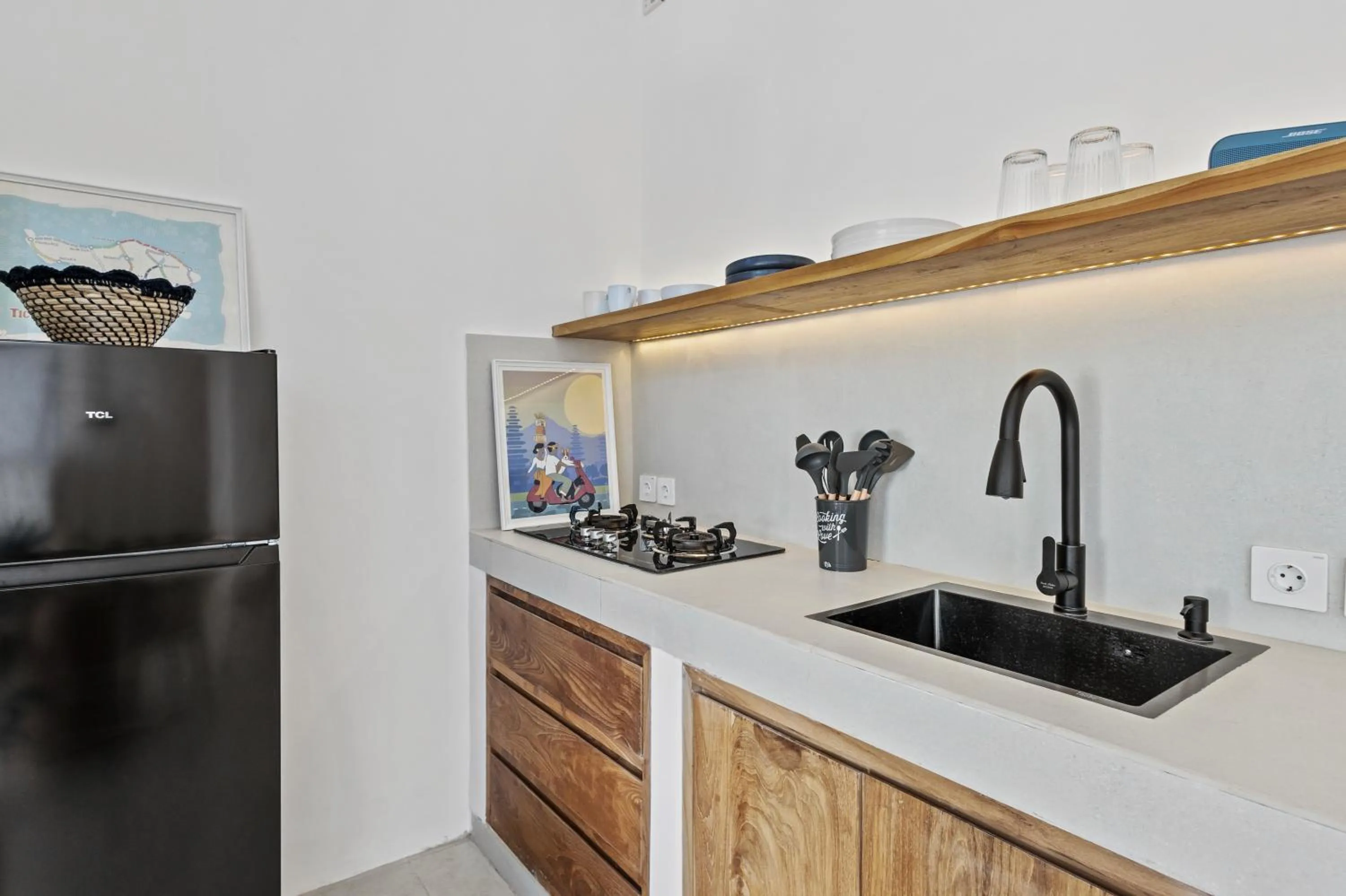 White Residence - Art & Boutique Villas