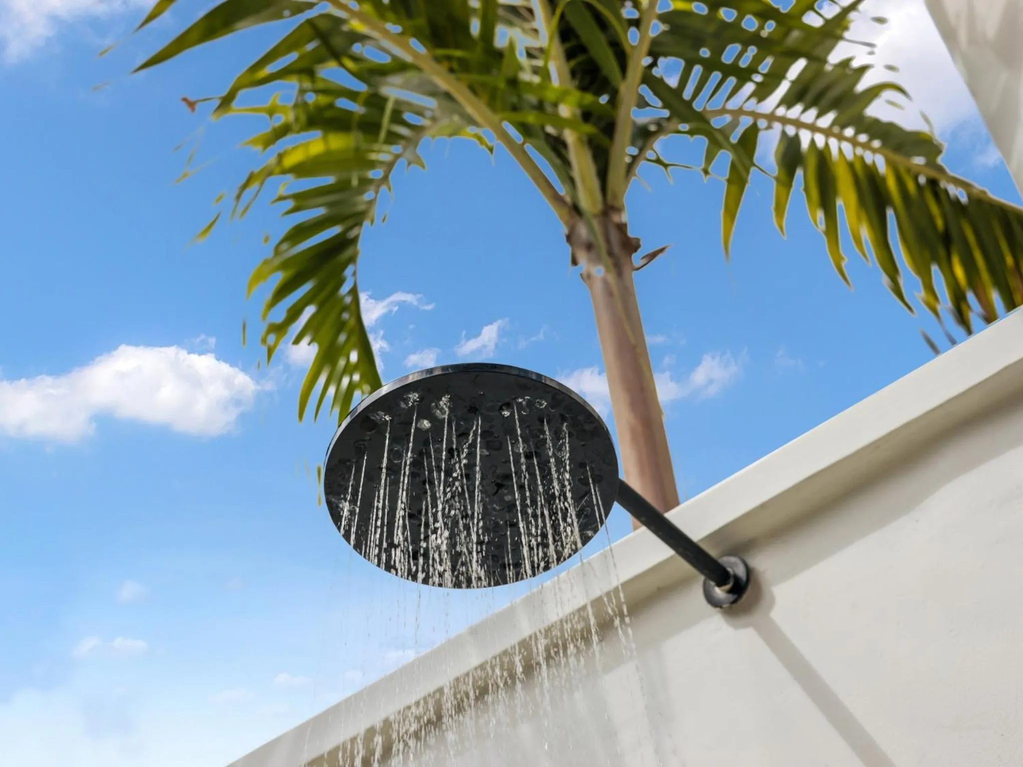 White Residence - Art & Boutique Villas