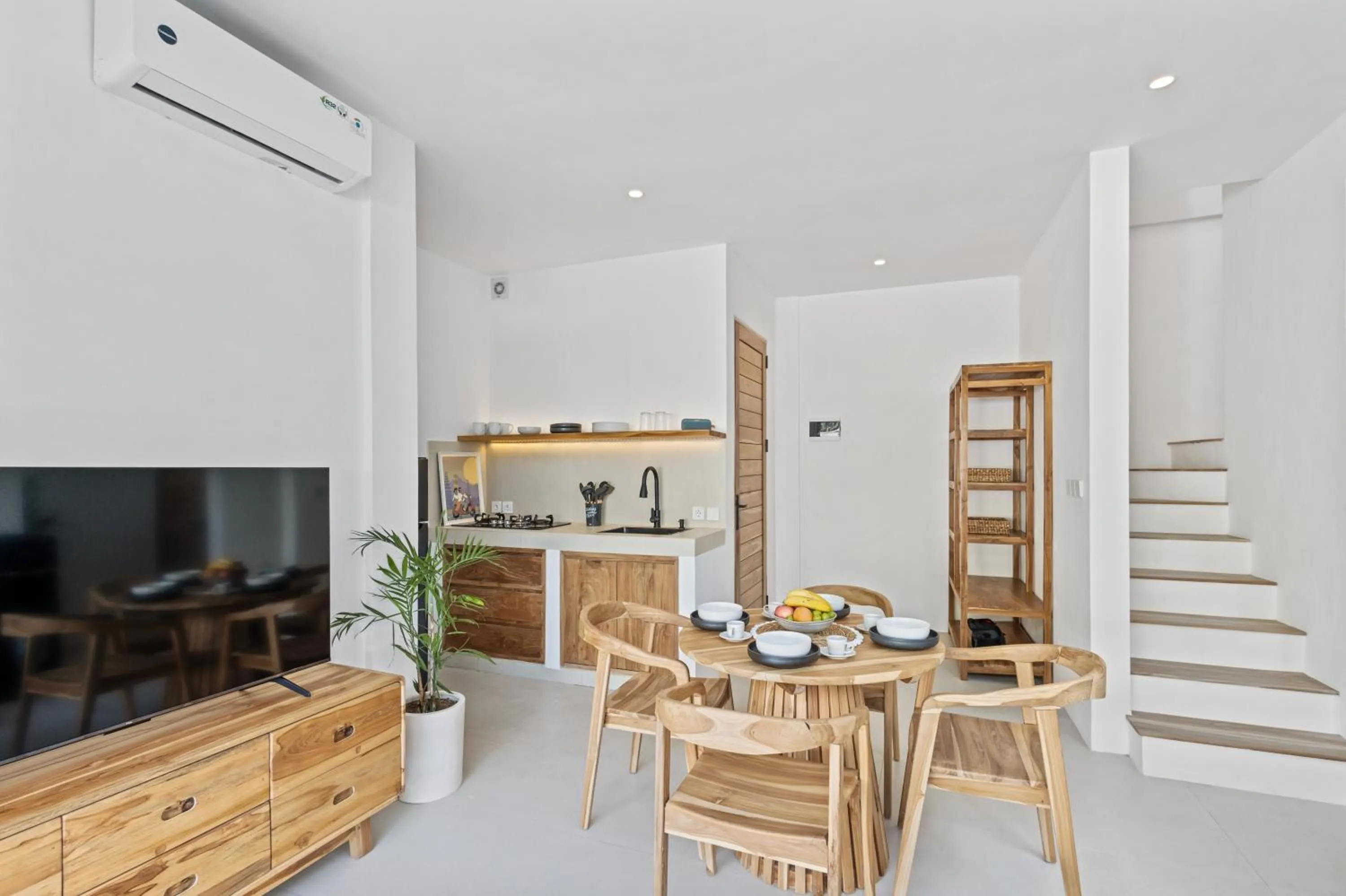 White Residence - Art & Boutique Villas