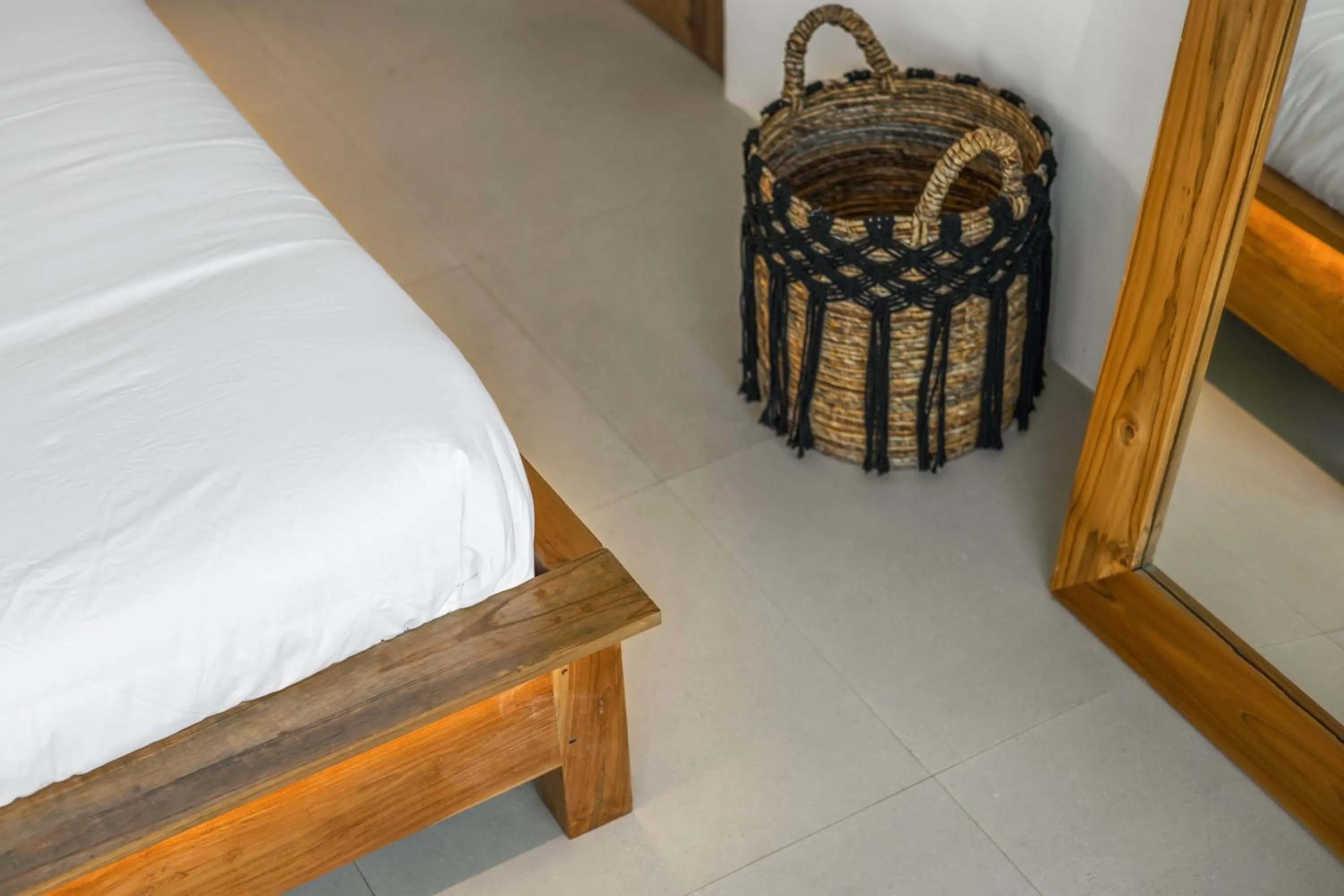 Bed in White Residence - Art & Boutique Villas