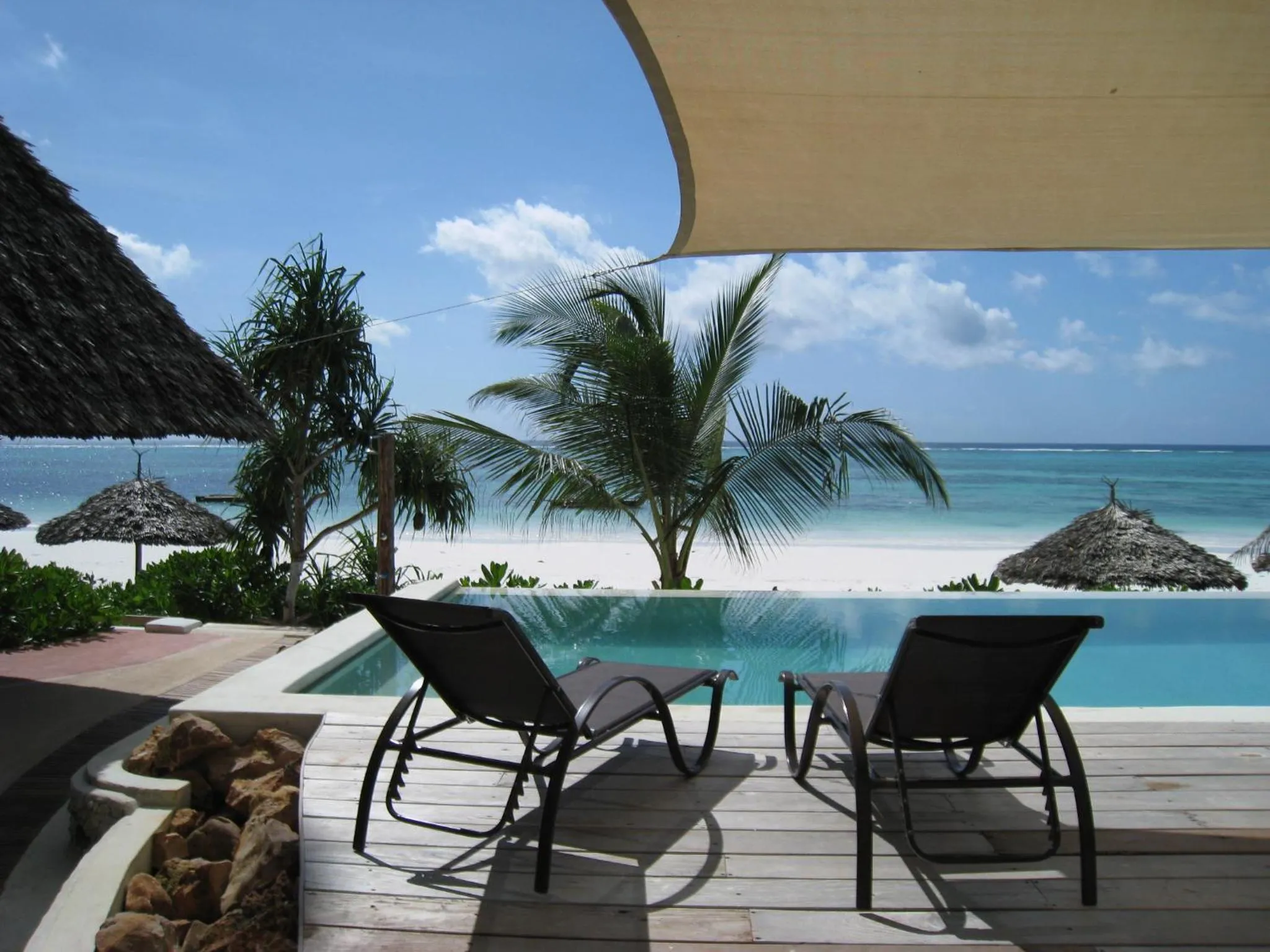 Sunshine Azure Zanzibar Beach Hotel