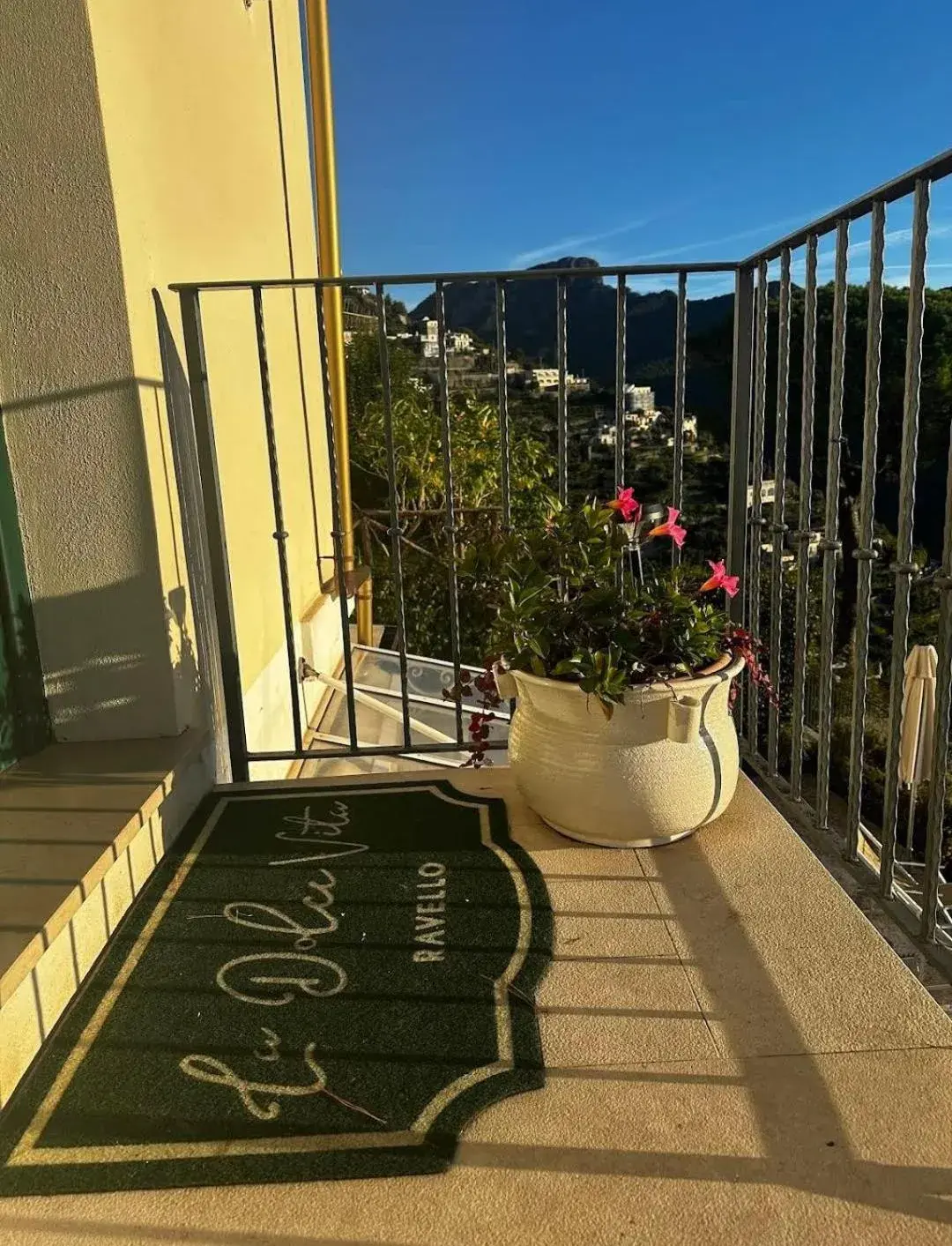 Two-Bedroom Apartment with Terrace and Sea View in La Dolce Vita Ravello - Family Two-Bedroom Apartment with Sea View Terrace Two-Bedroom Apartment with Terrace and Sea View in La Dolce Vita Ravello - Family Two-Bedroom Apartment with Sea View Terrace