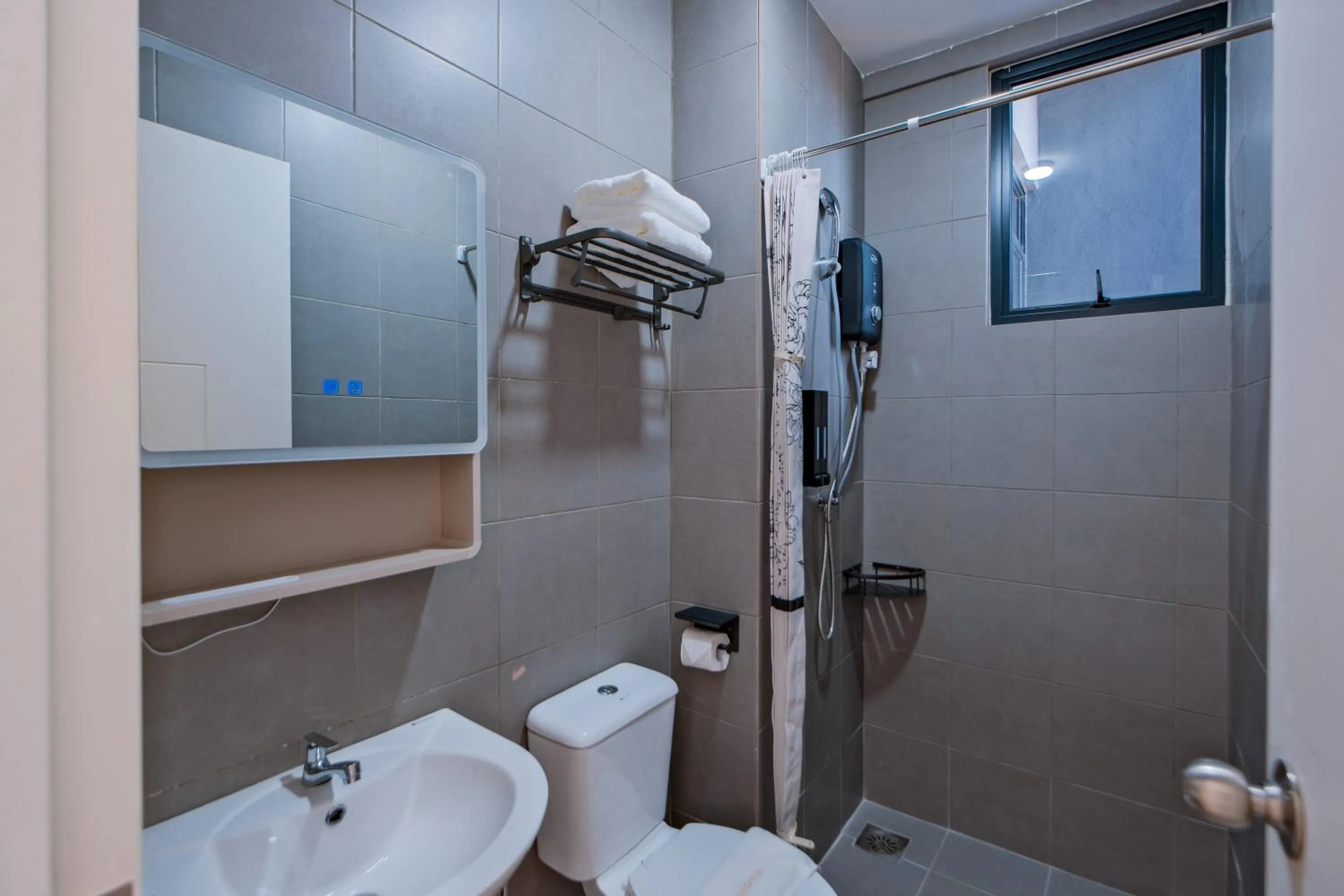 Shower in G Residence Sky Suite