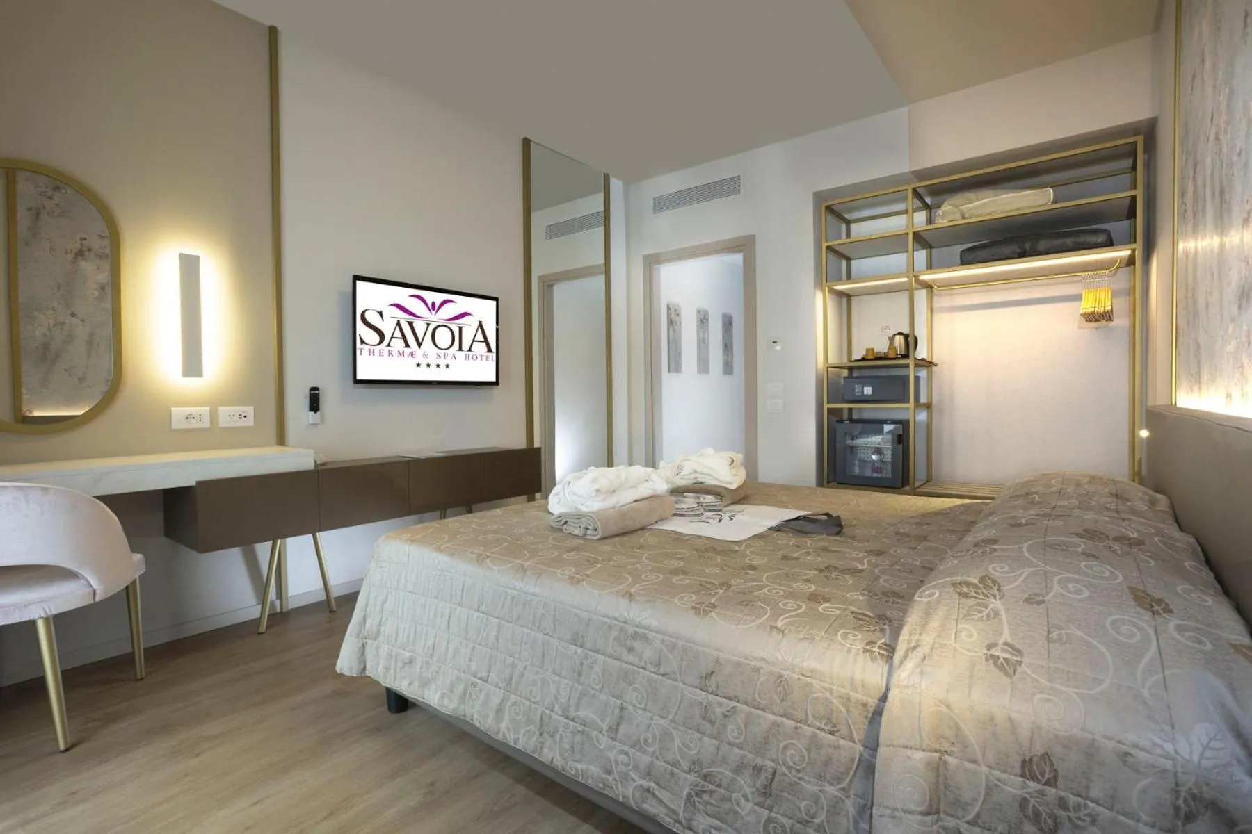 Bedroom, Bed in Hotel Savoia Thermae & SPA