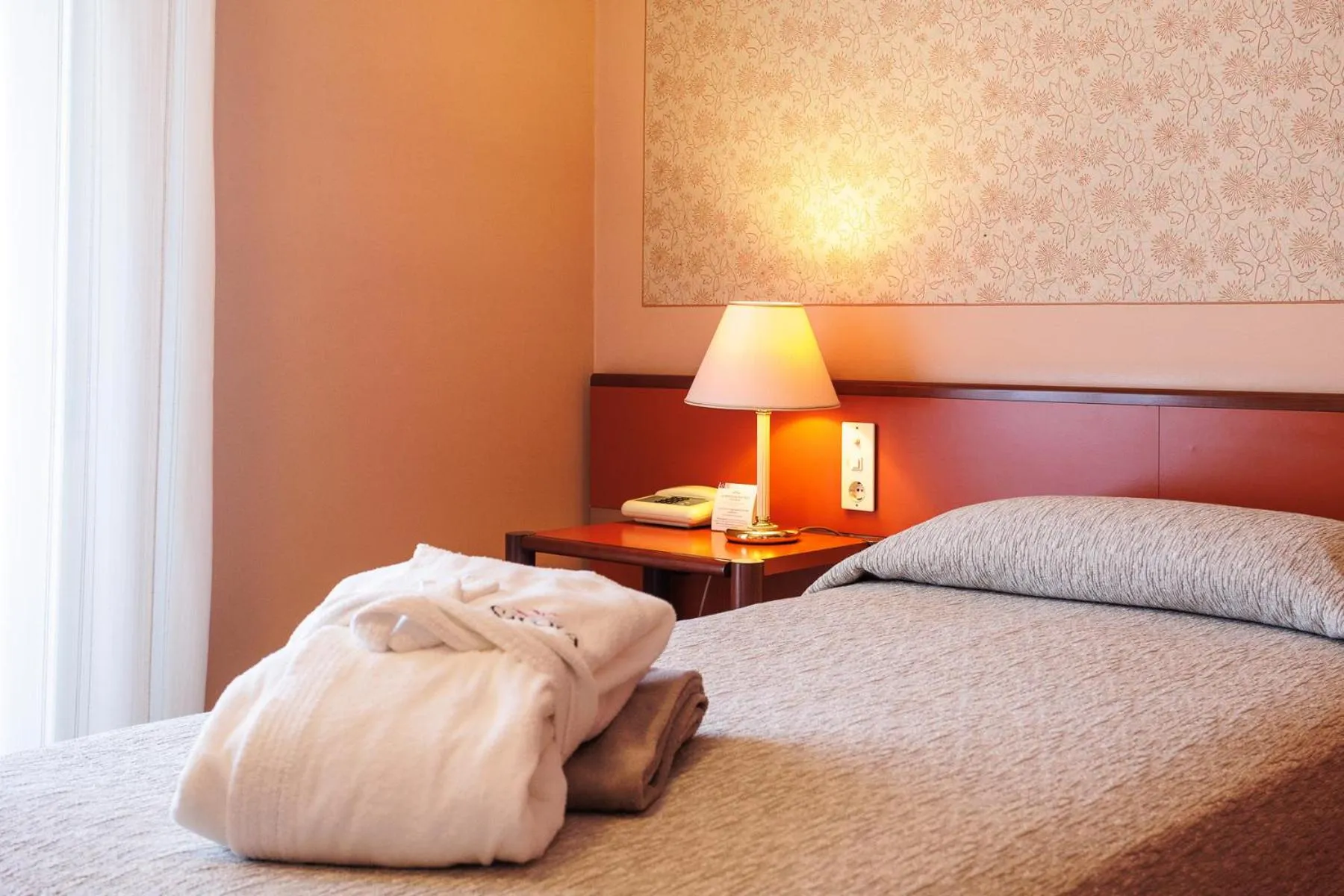 Decorative detail, Bed in Hotel Savoia Thermae & SPA