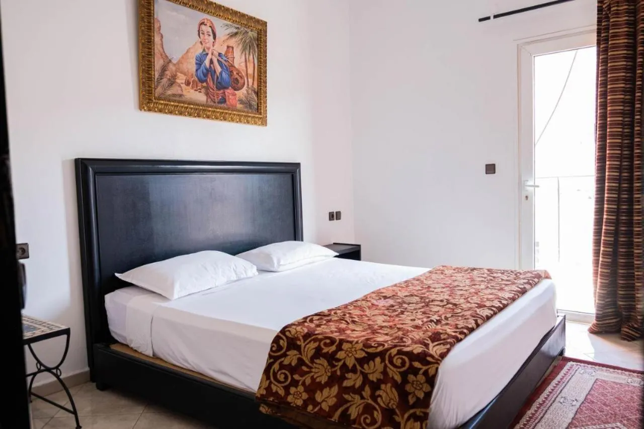 Two-Bedroom Apartment with City View in Apart Hotel Larabi