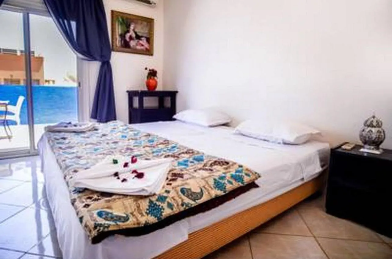 Double Room with Terrace in Apart Hotel Larabi