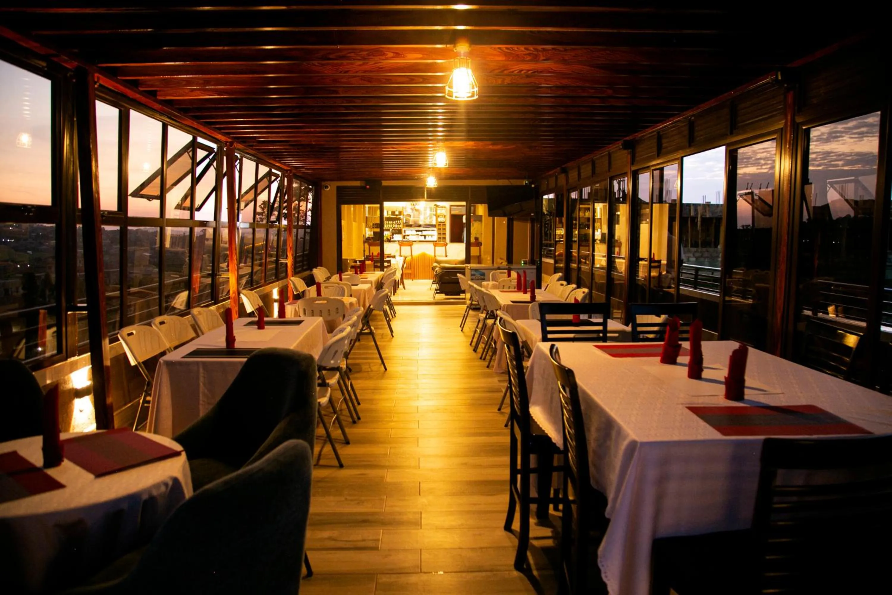 Restaurant/places to eat in Kaloni Hotels