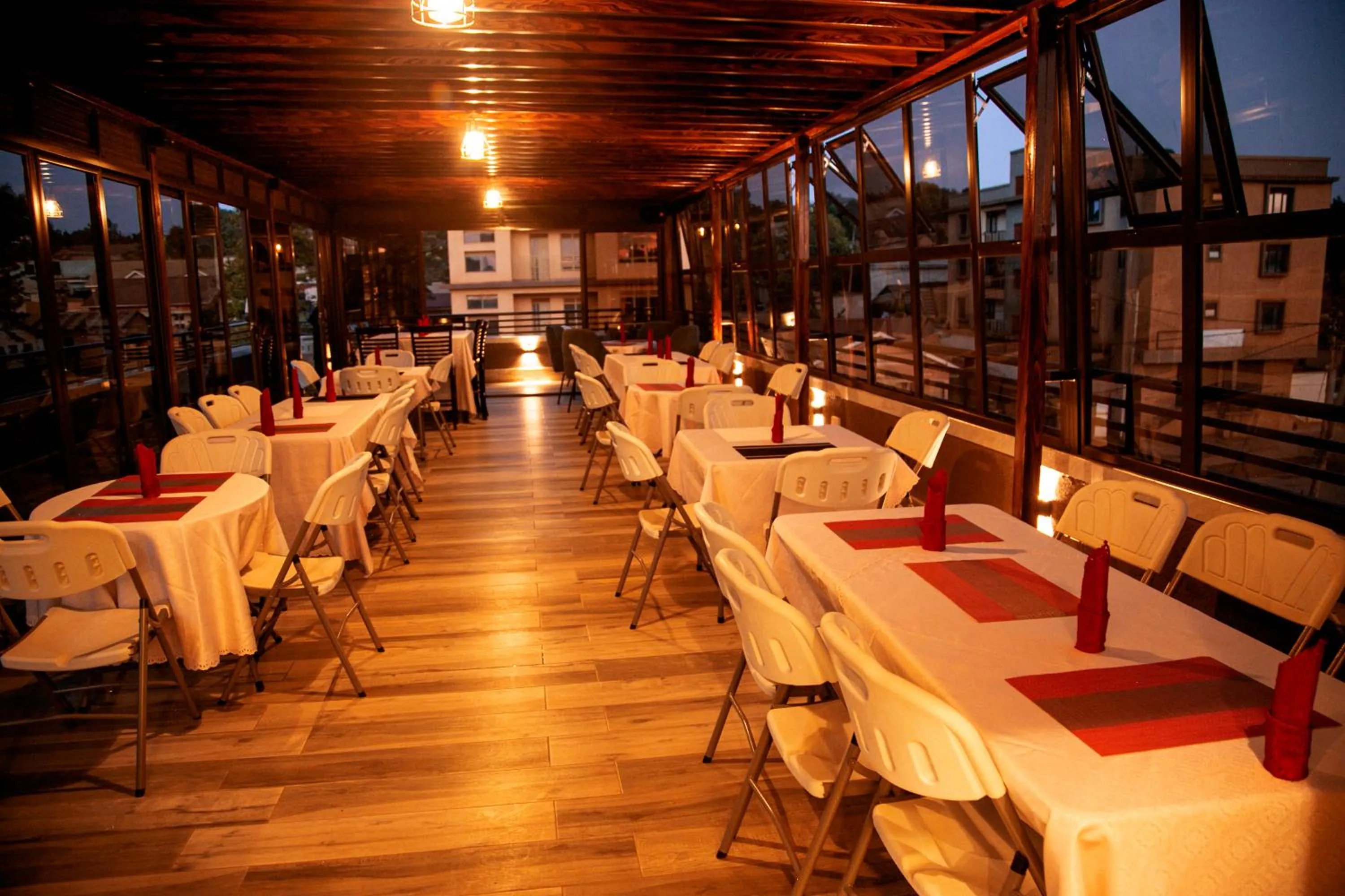 Restaurant/places to eat in Kaloni Hotels