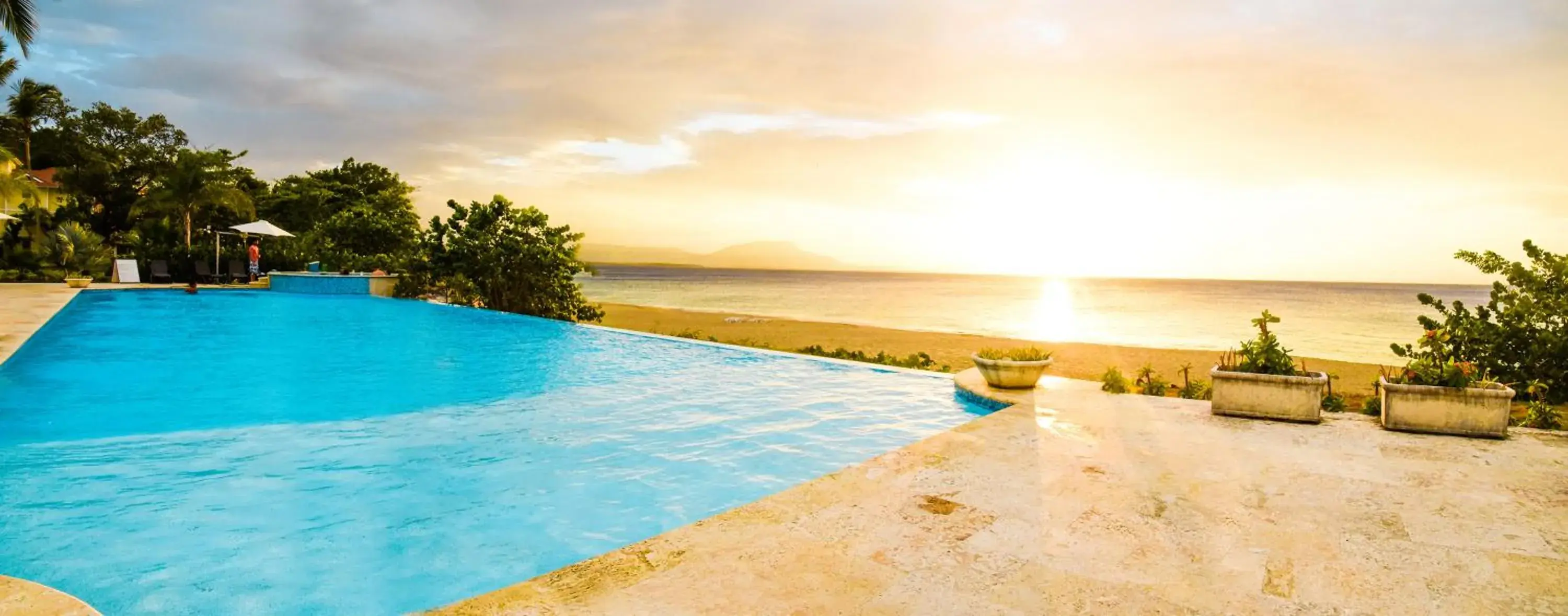 Hispaniola Luxury Ocean Front Condo Hispaniola Luxury Ocean Front Condo
