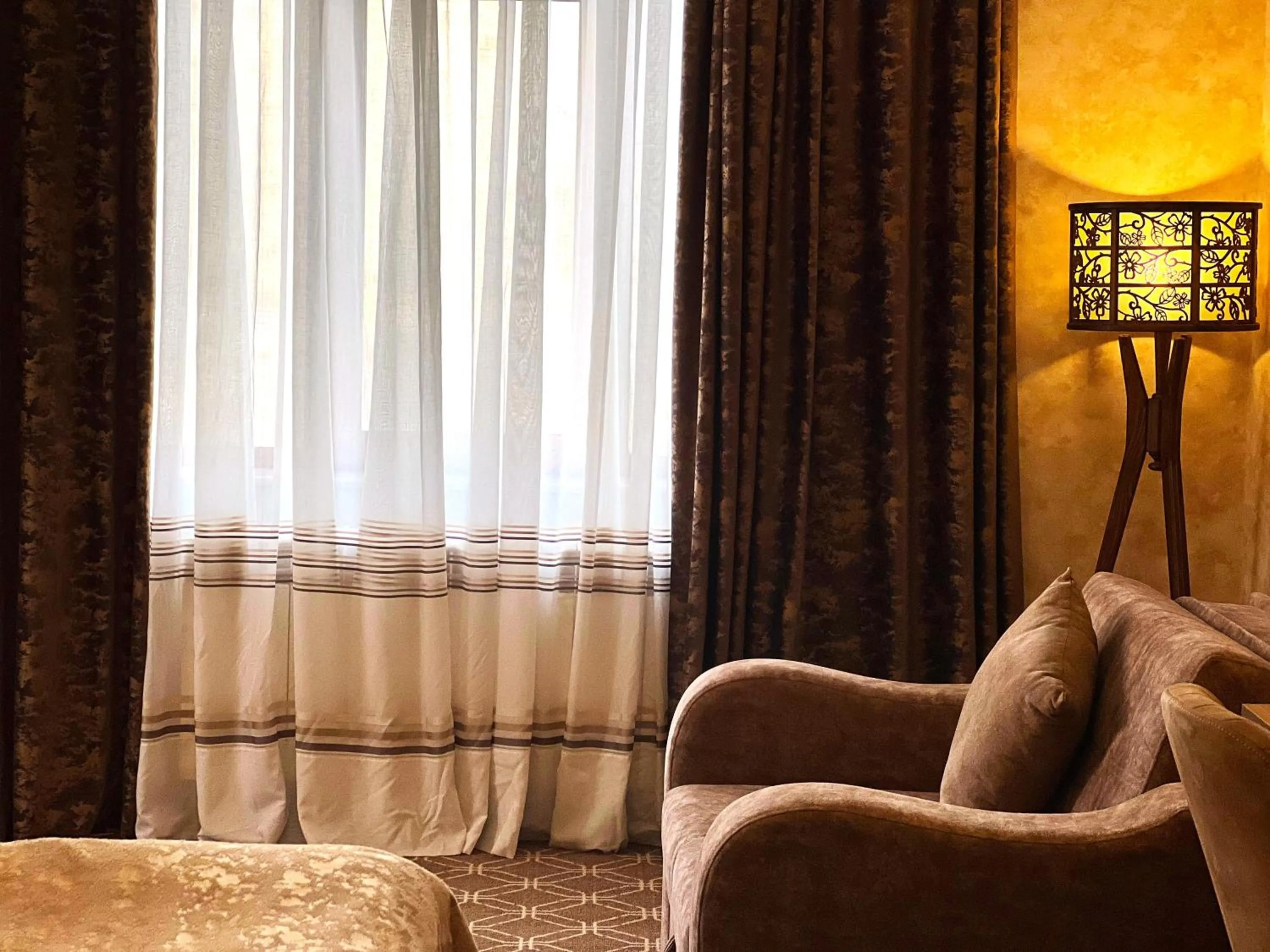 Bedroom in Alison Boulevard Hotel