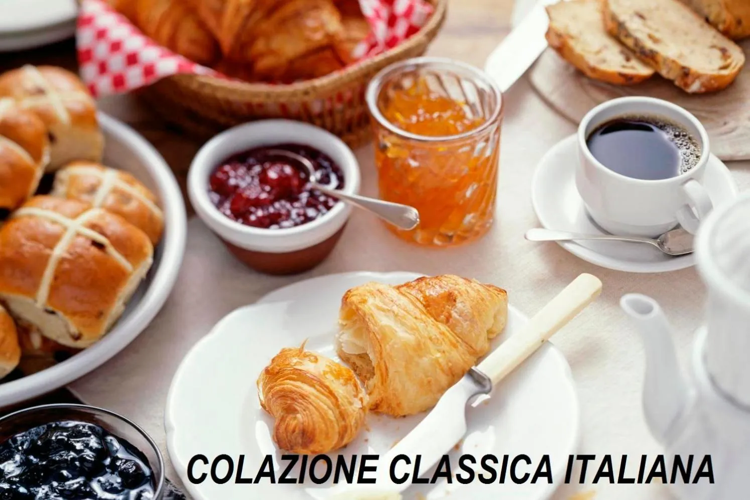 Italian breakfast in B&B La Villa