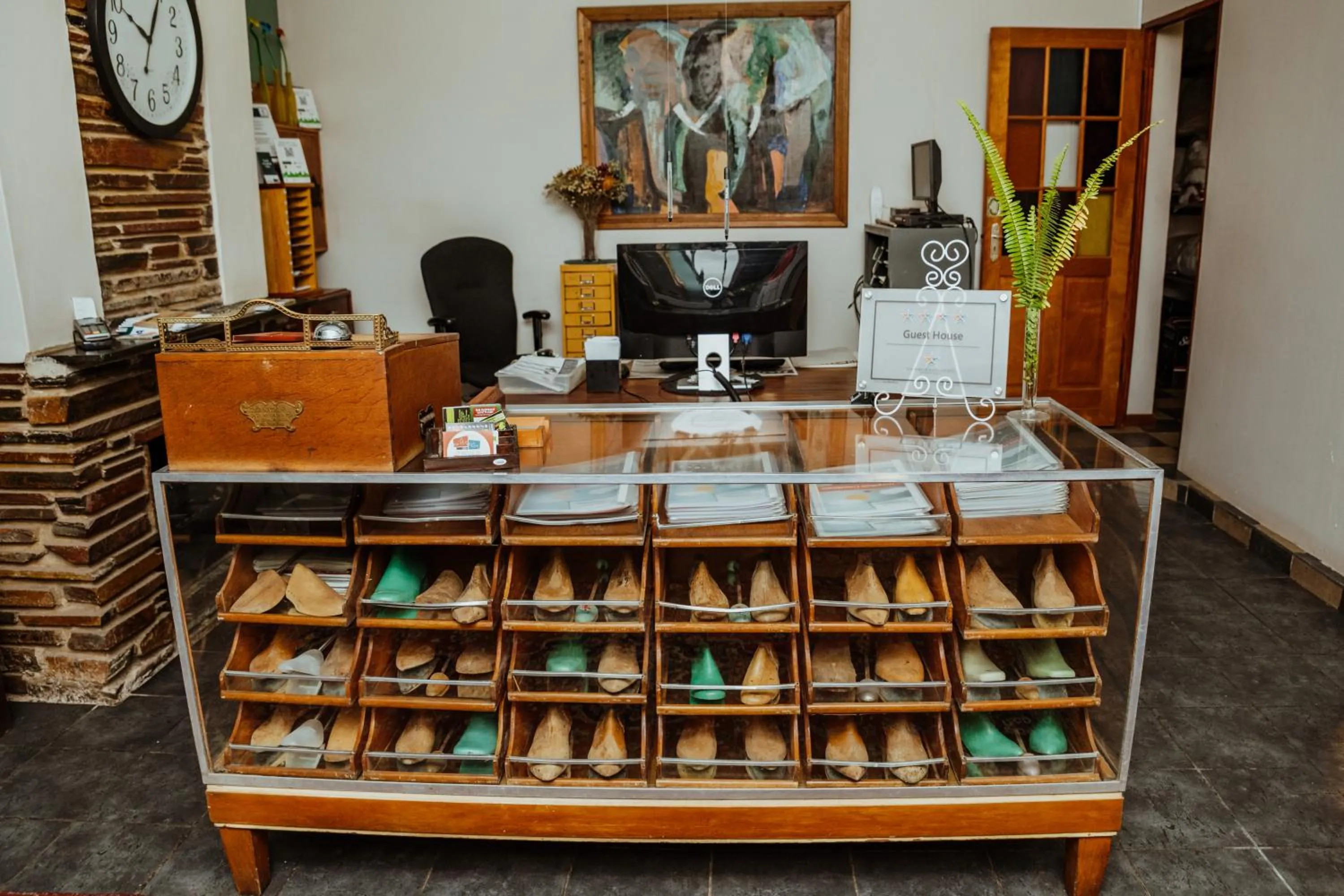 Lobby or reception in Ons Dorpshuis Guesthouse