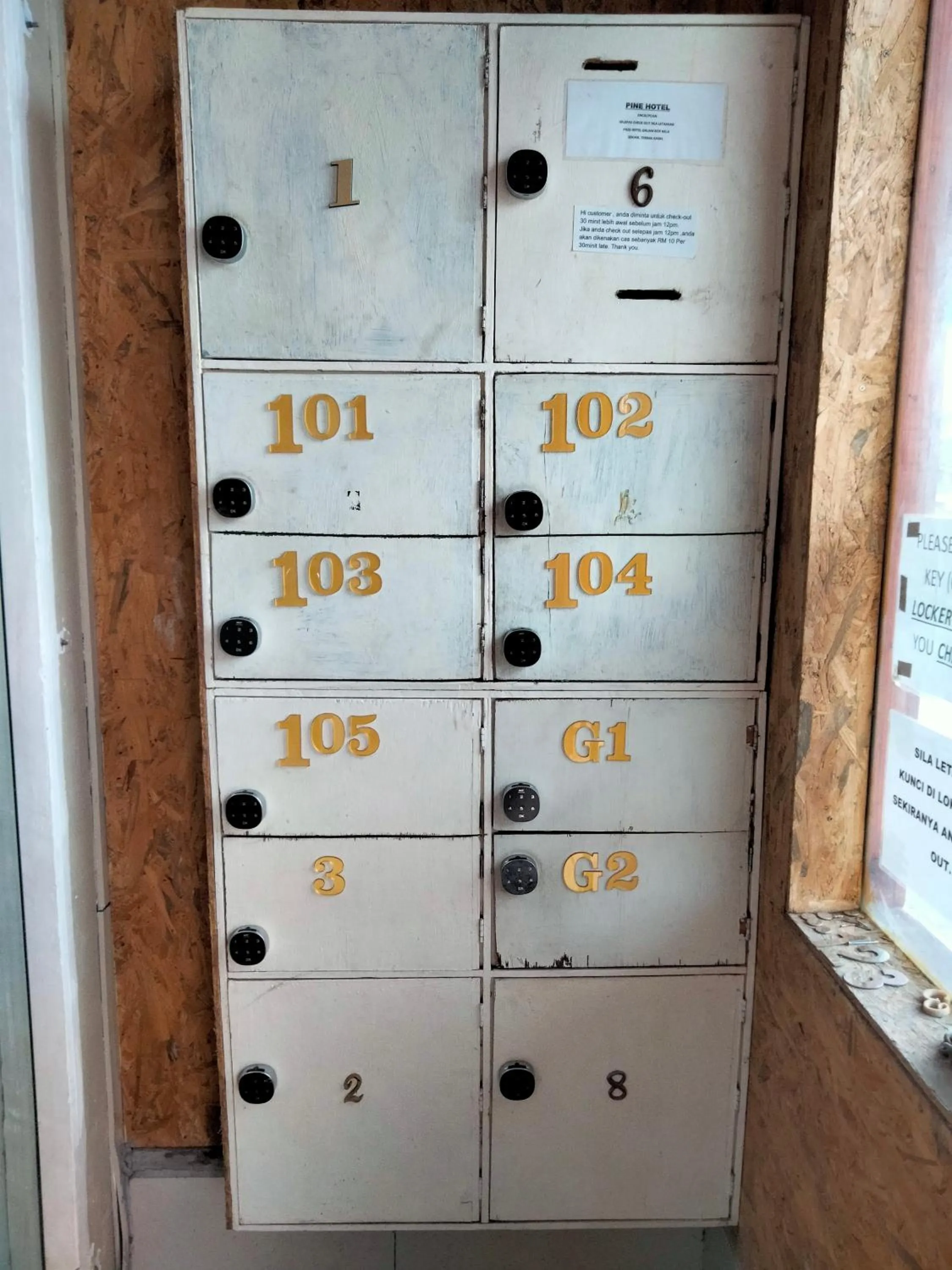 LE dEON HOTEL Former Pine Hotel