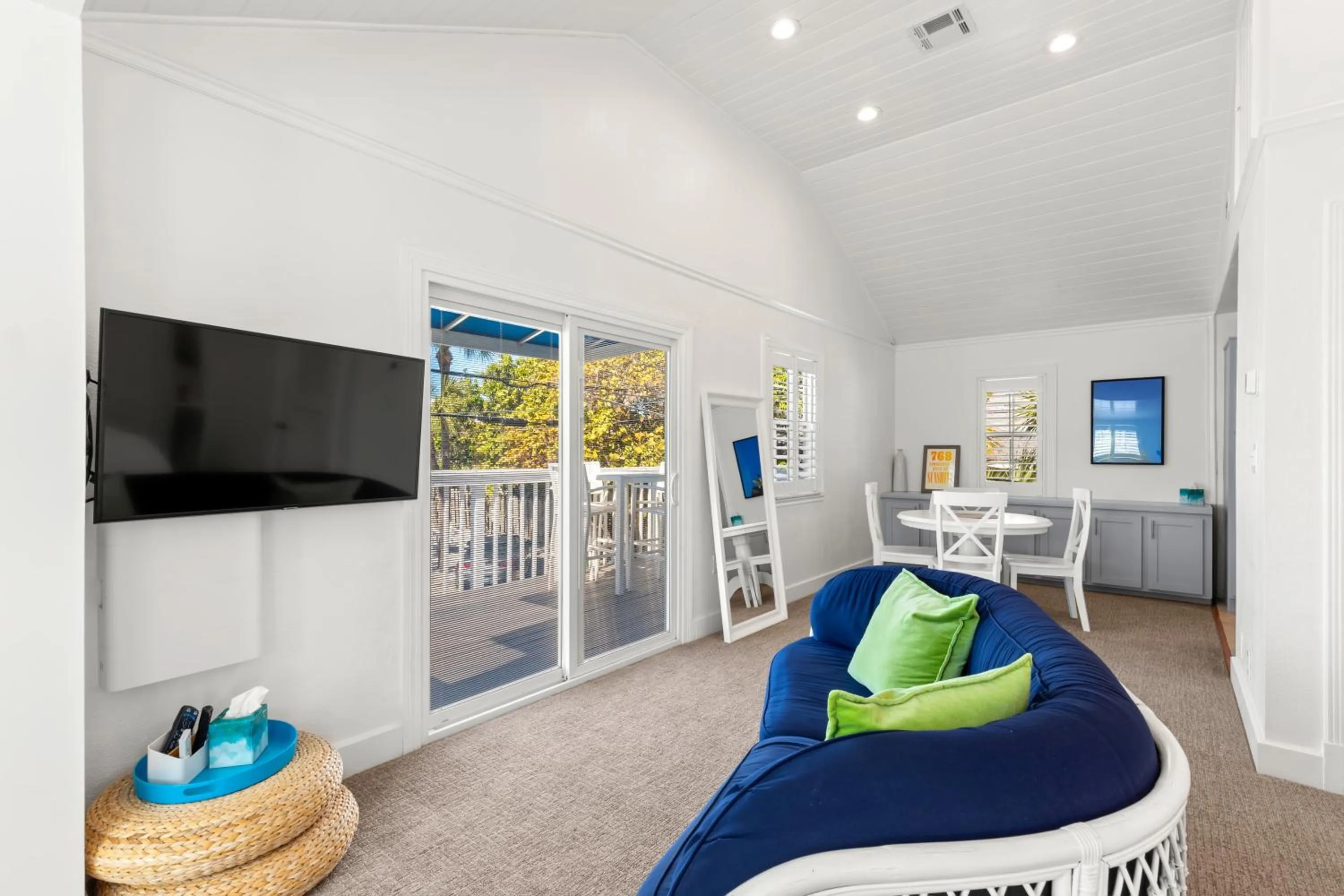 Seating area in Inn on the Beach