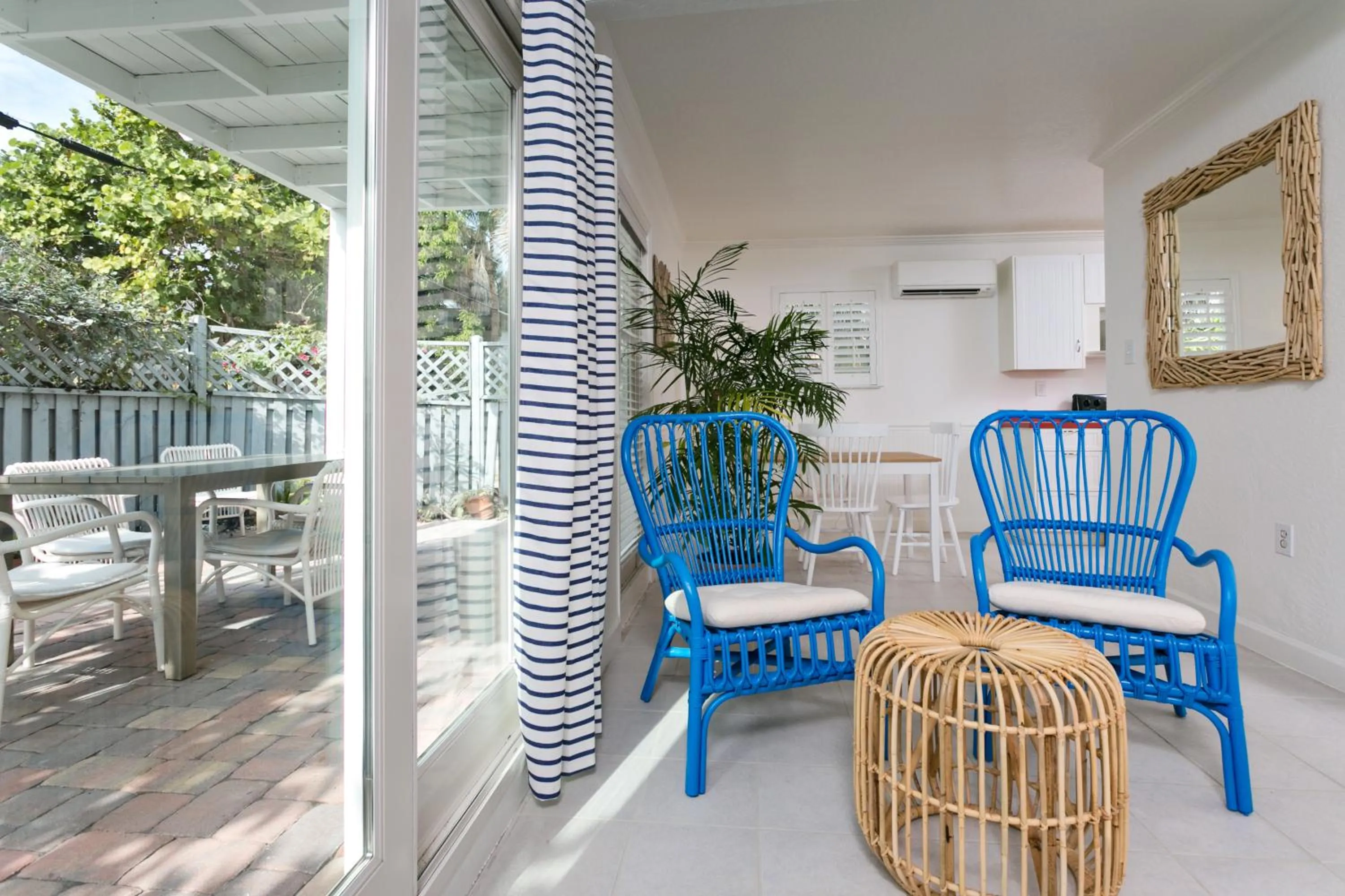 Garden view in Inn on the Beach