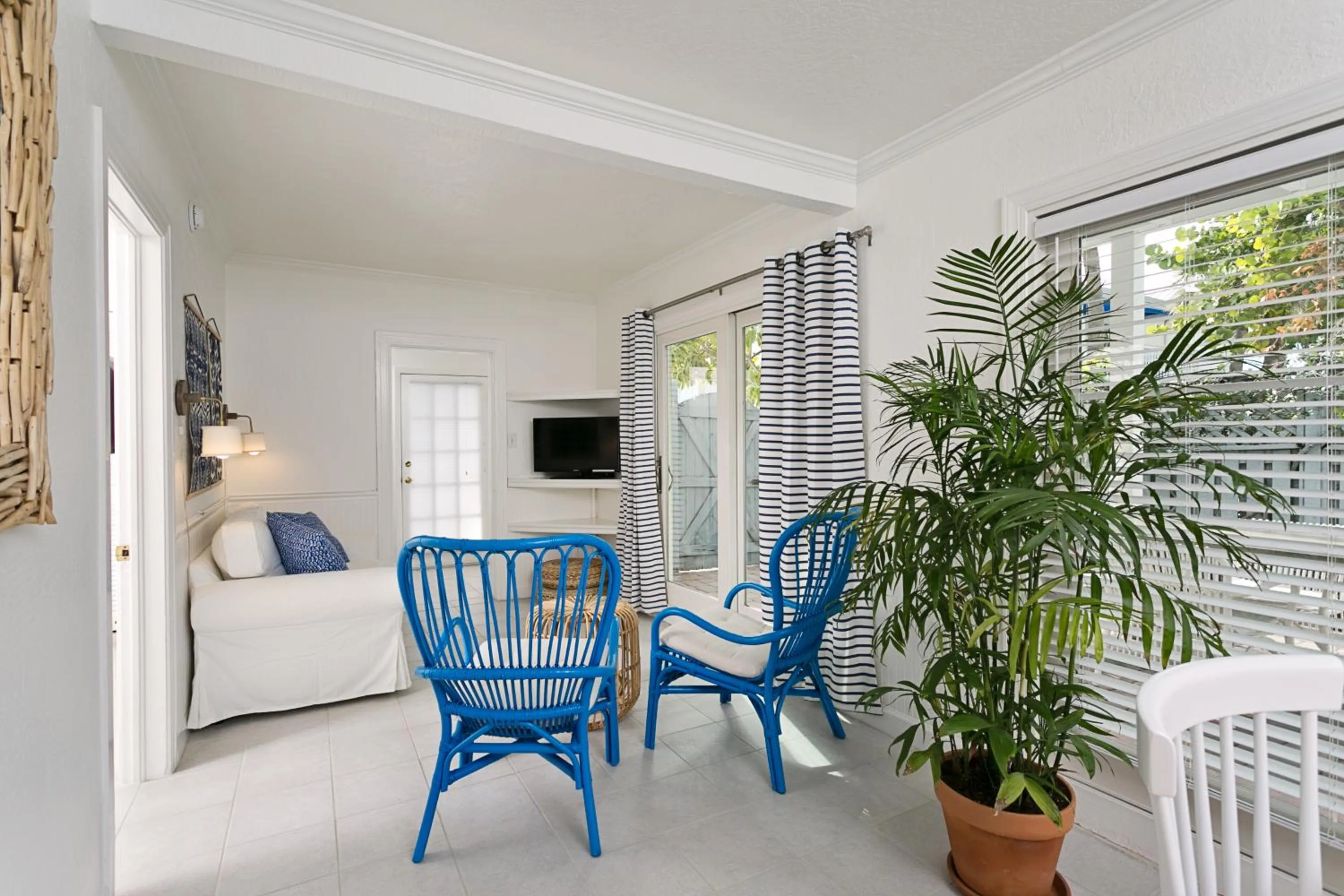 Living room in Inn on the Beach