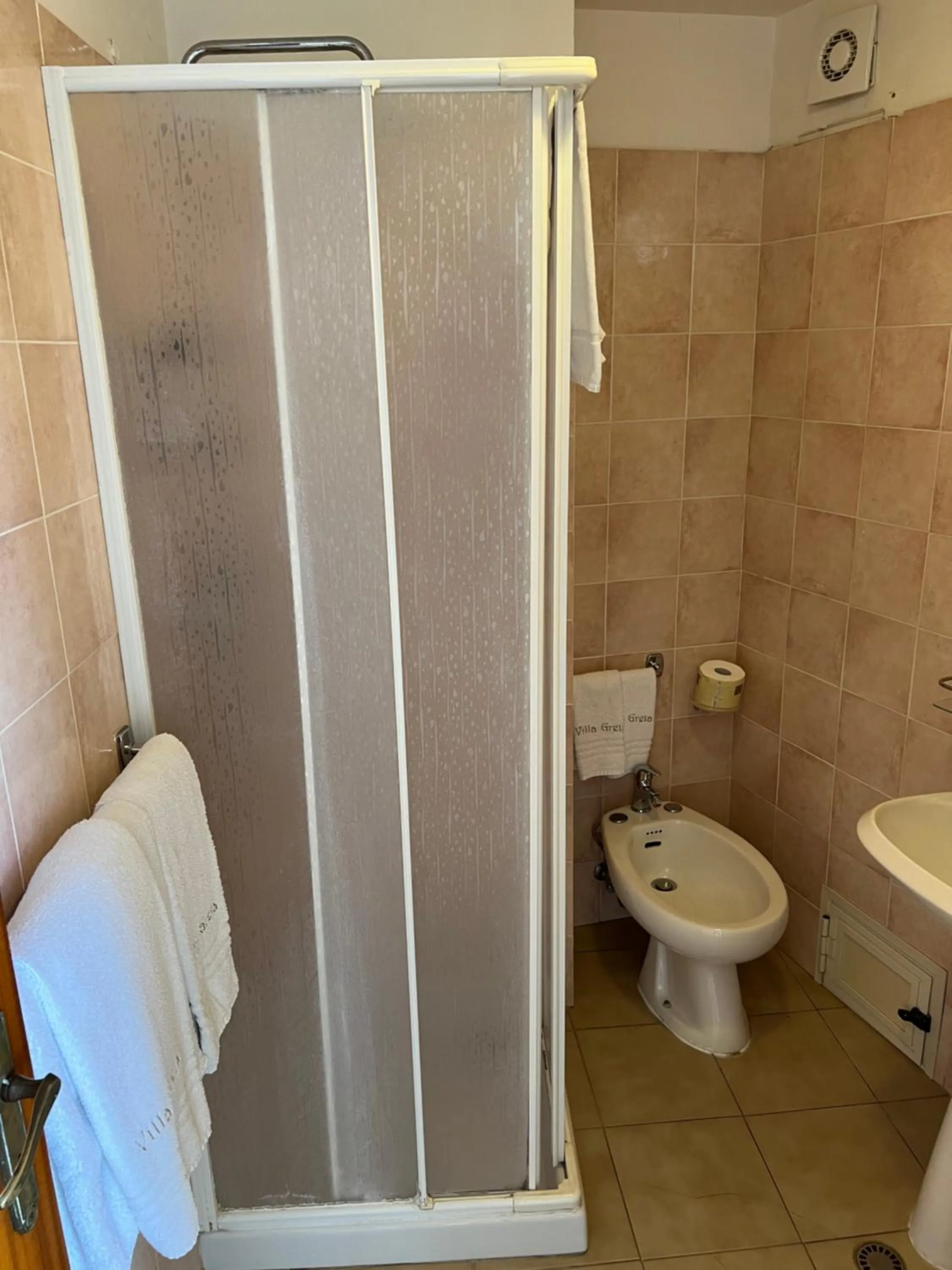 Villa Greta Hotel Rooms & Suites