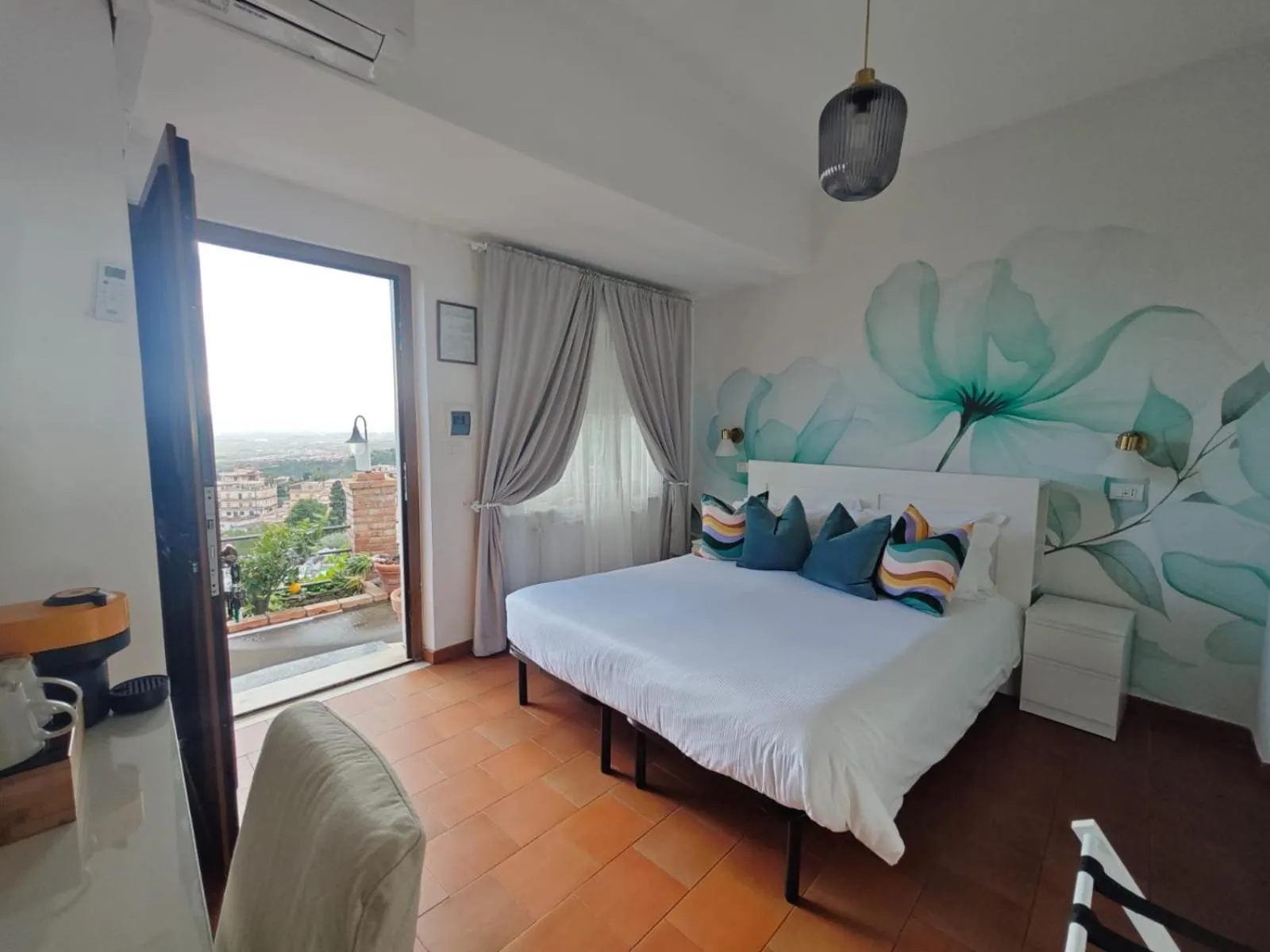 Bed in Villa Greta Hotel Rooms & Suites