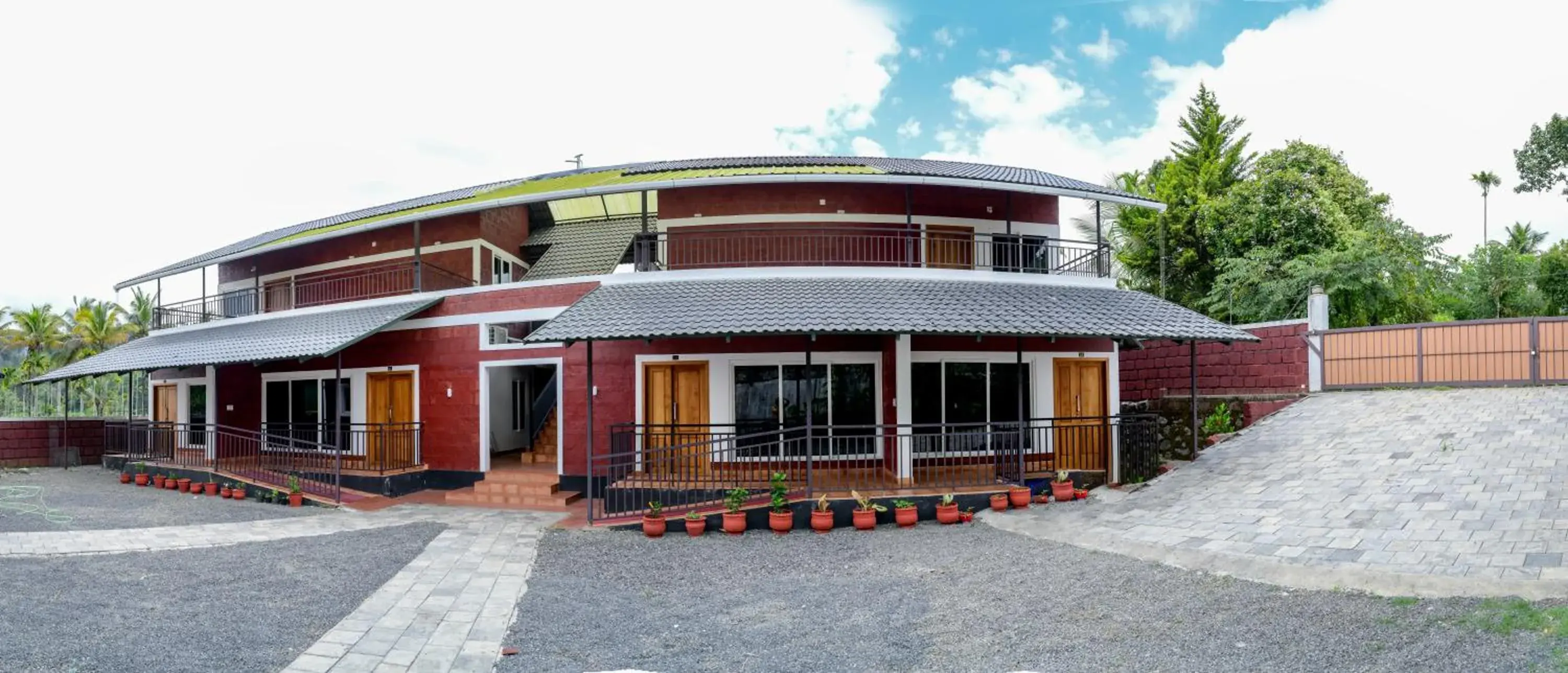 Property building in Cozy Haven Homestay Property building in Cozy Haven Homestay